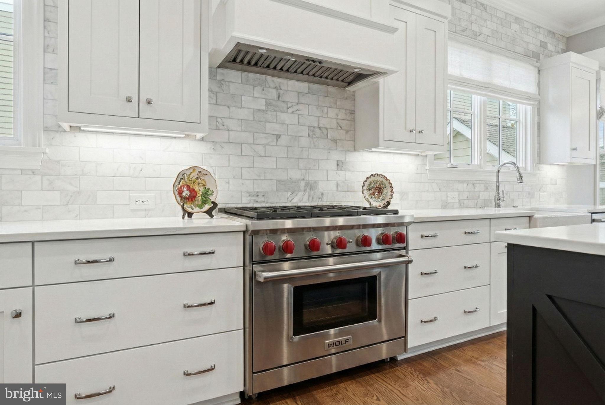 LYON VILLAGE - Residential