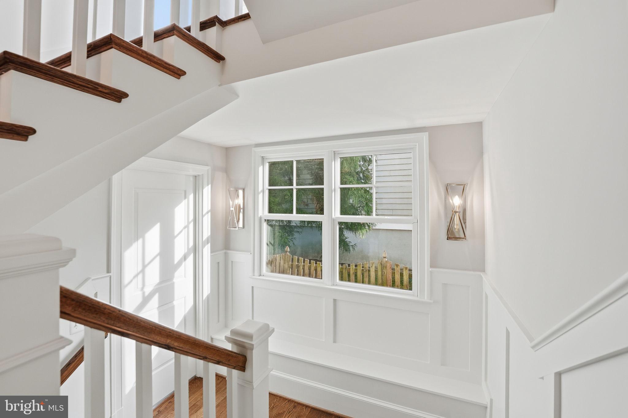 LYON VILLAGE - Residential