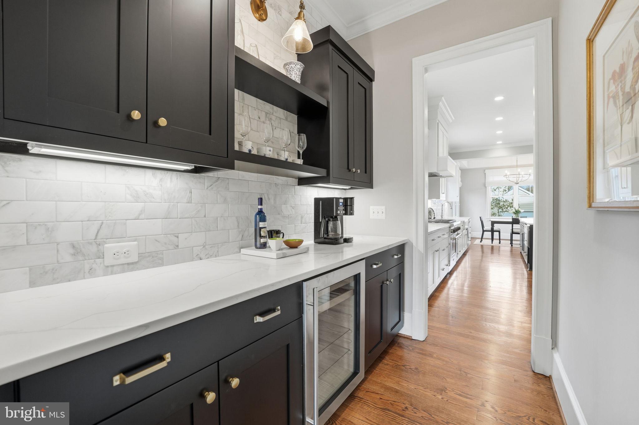 LYON VILLAGE - Residential