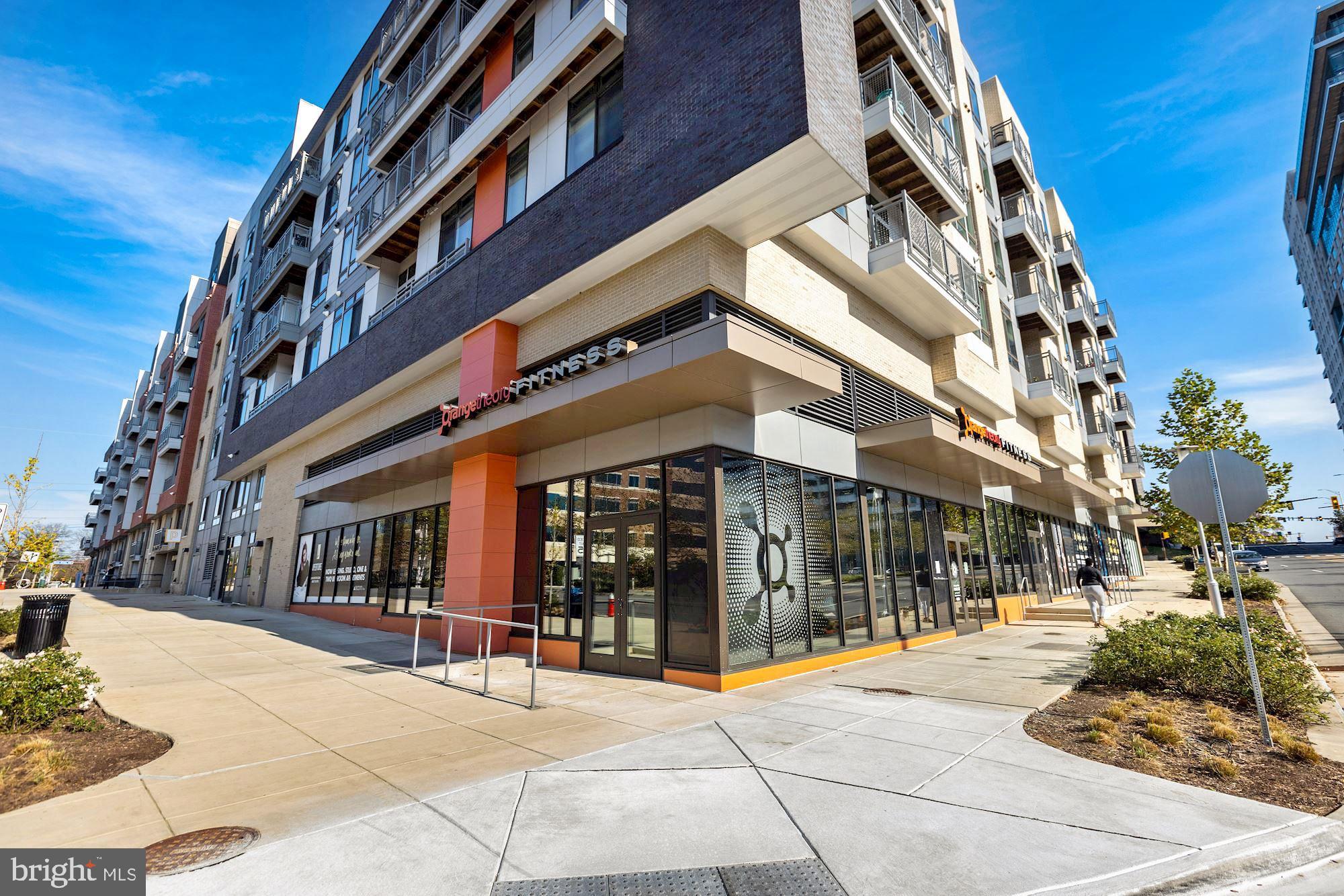 RESTON - Residential