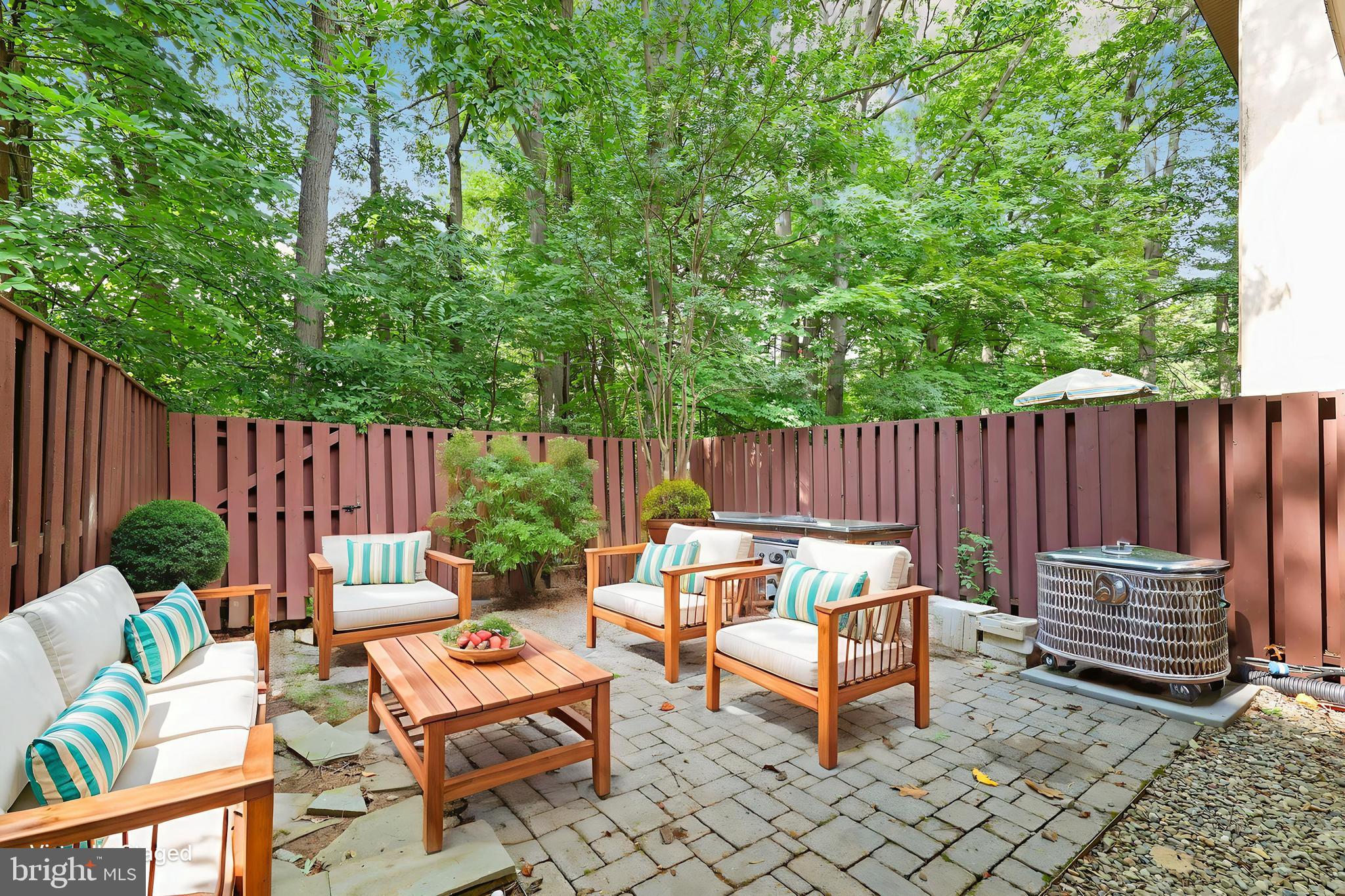 RESTON - Residential