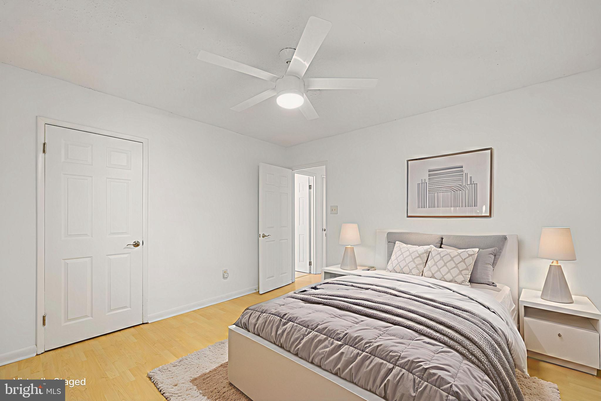 RESTON - Residential