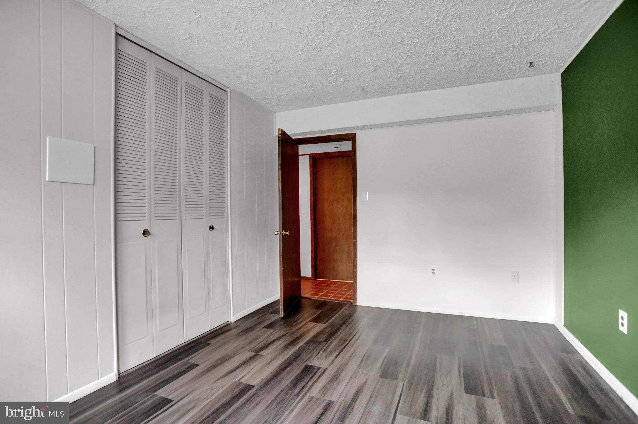 PRIESTFORD HILLS - Residential