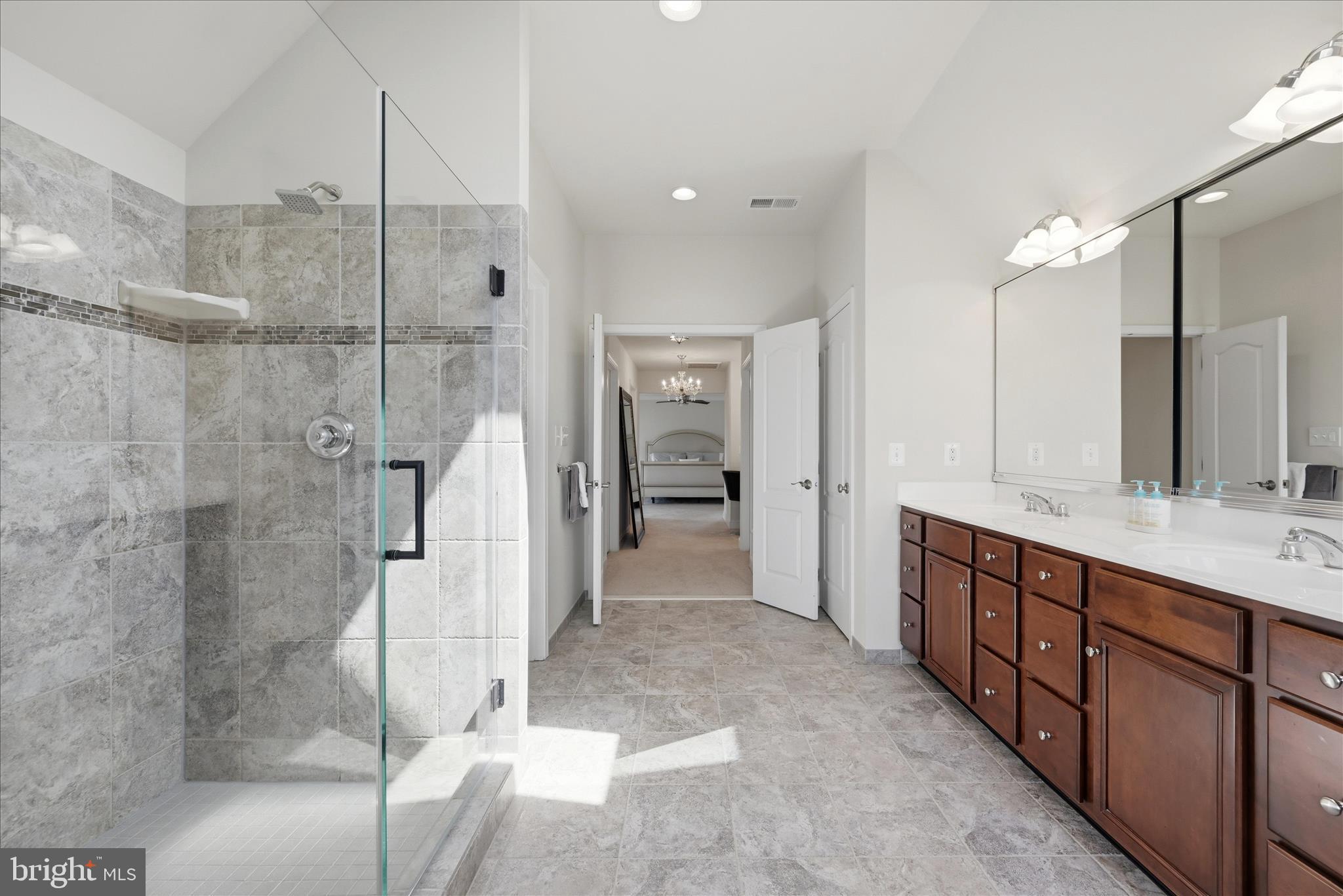 WATERFORD - Residential