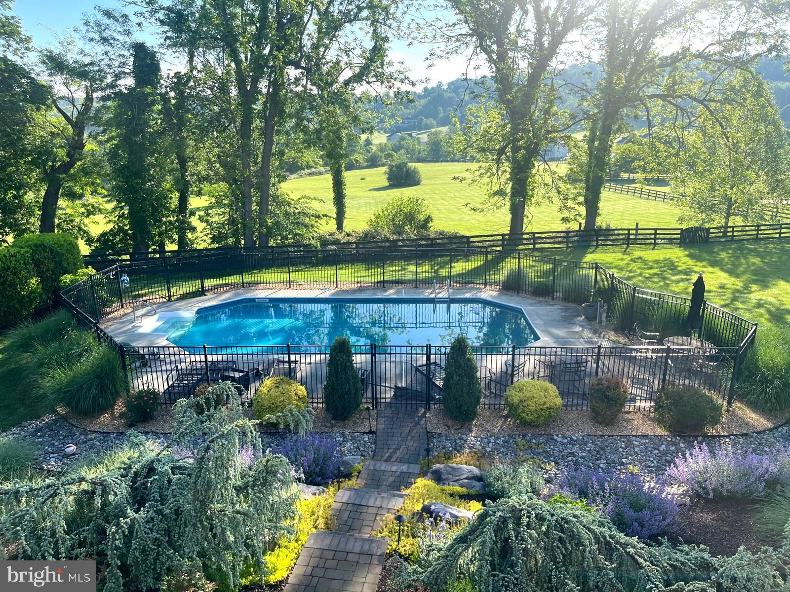 WATERFORD - Residential