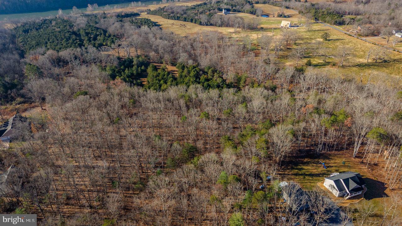 EGYPT BEND ESTATES - Land