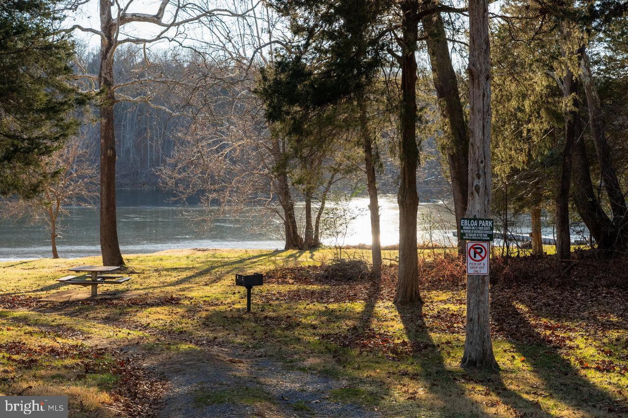 EGYPT BEND ESTATES - Land