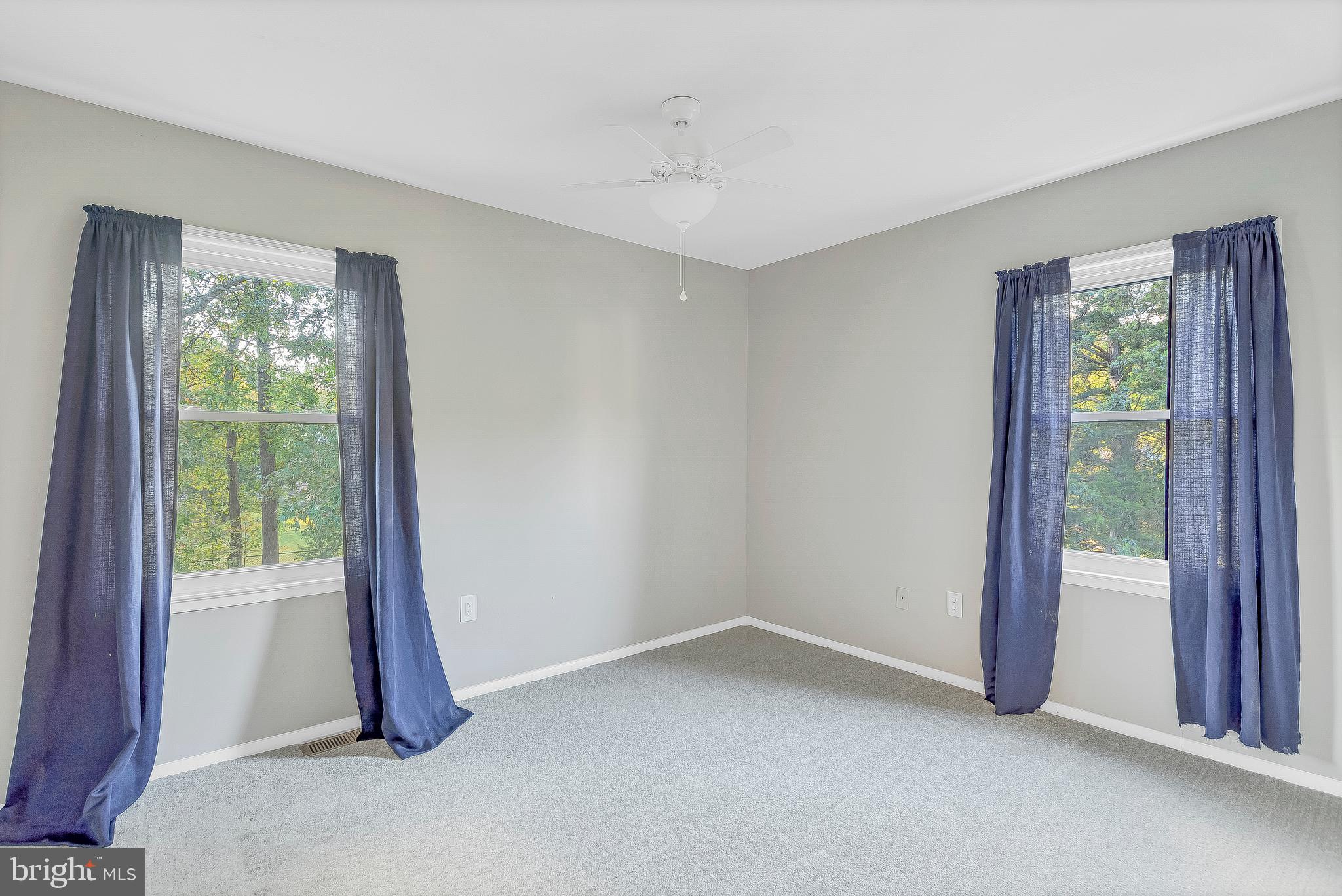 ST CHARLES - CARRINGTON - Residential