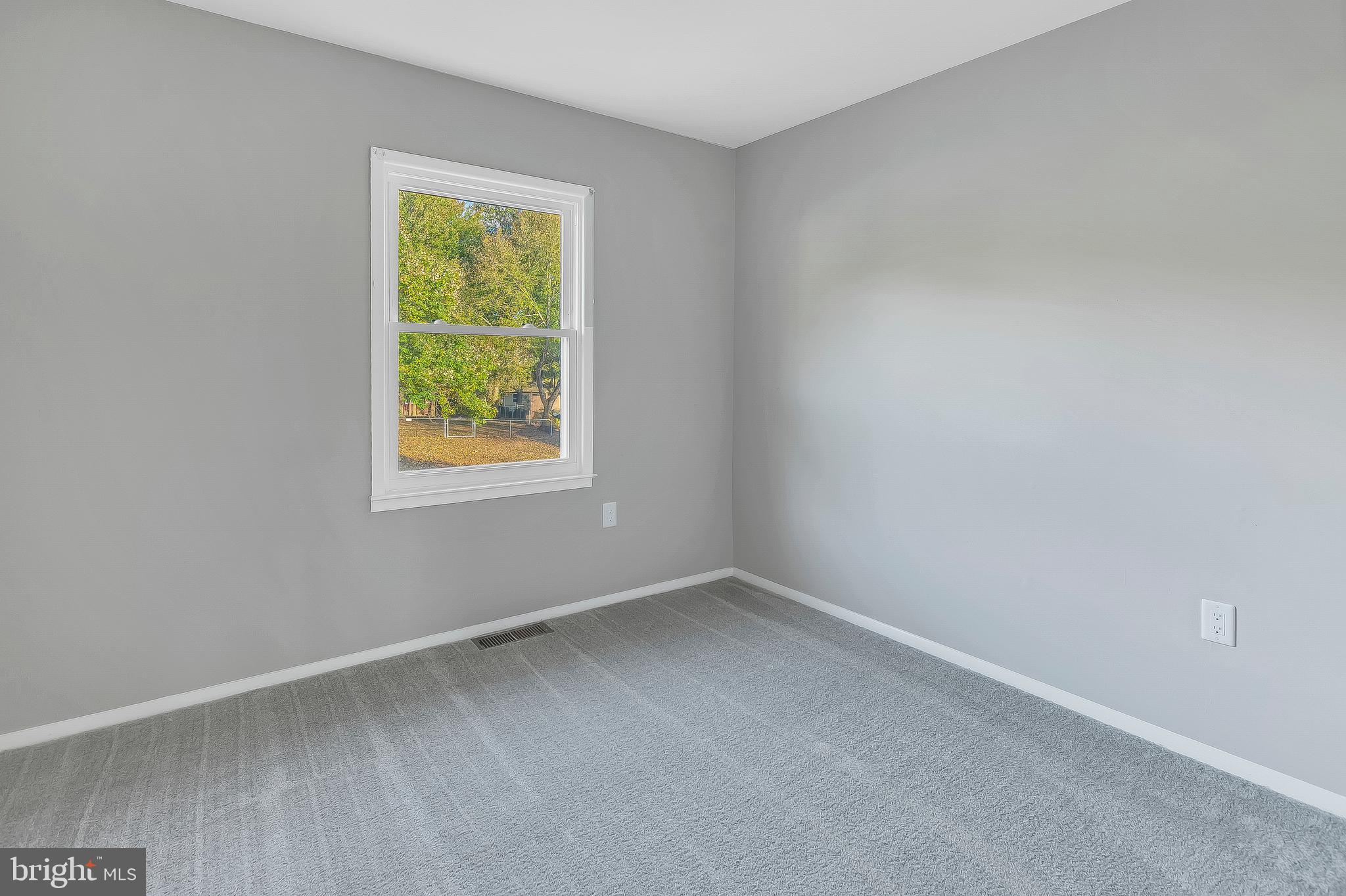 ST CHARLES - CARRINGTON - Residential