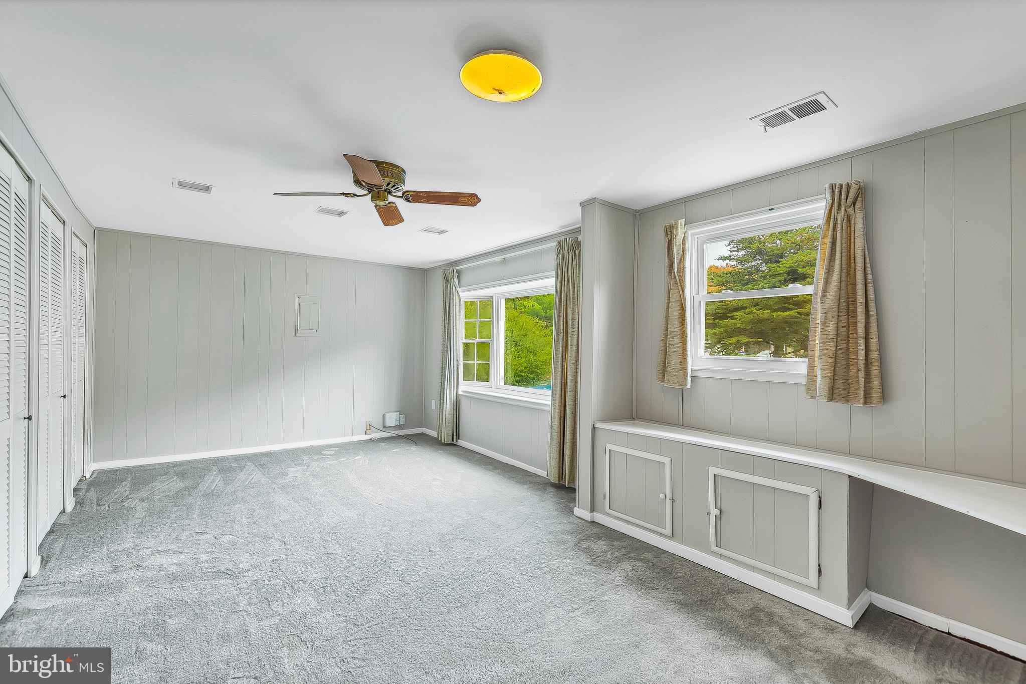 ST CHARLES - CARRINGTON - Residential