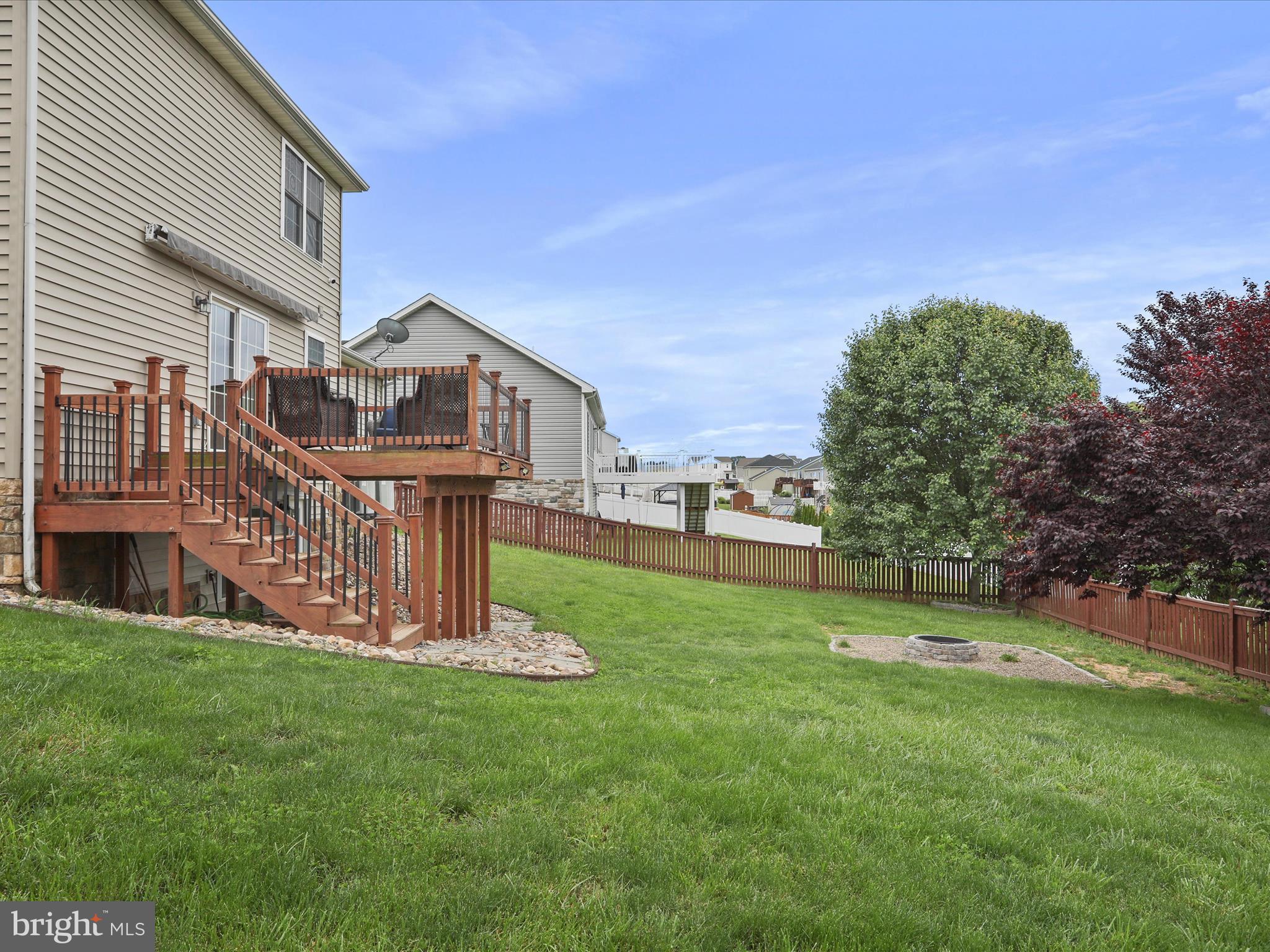 RED HILL - Residential