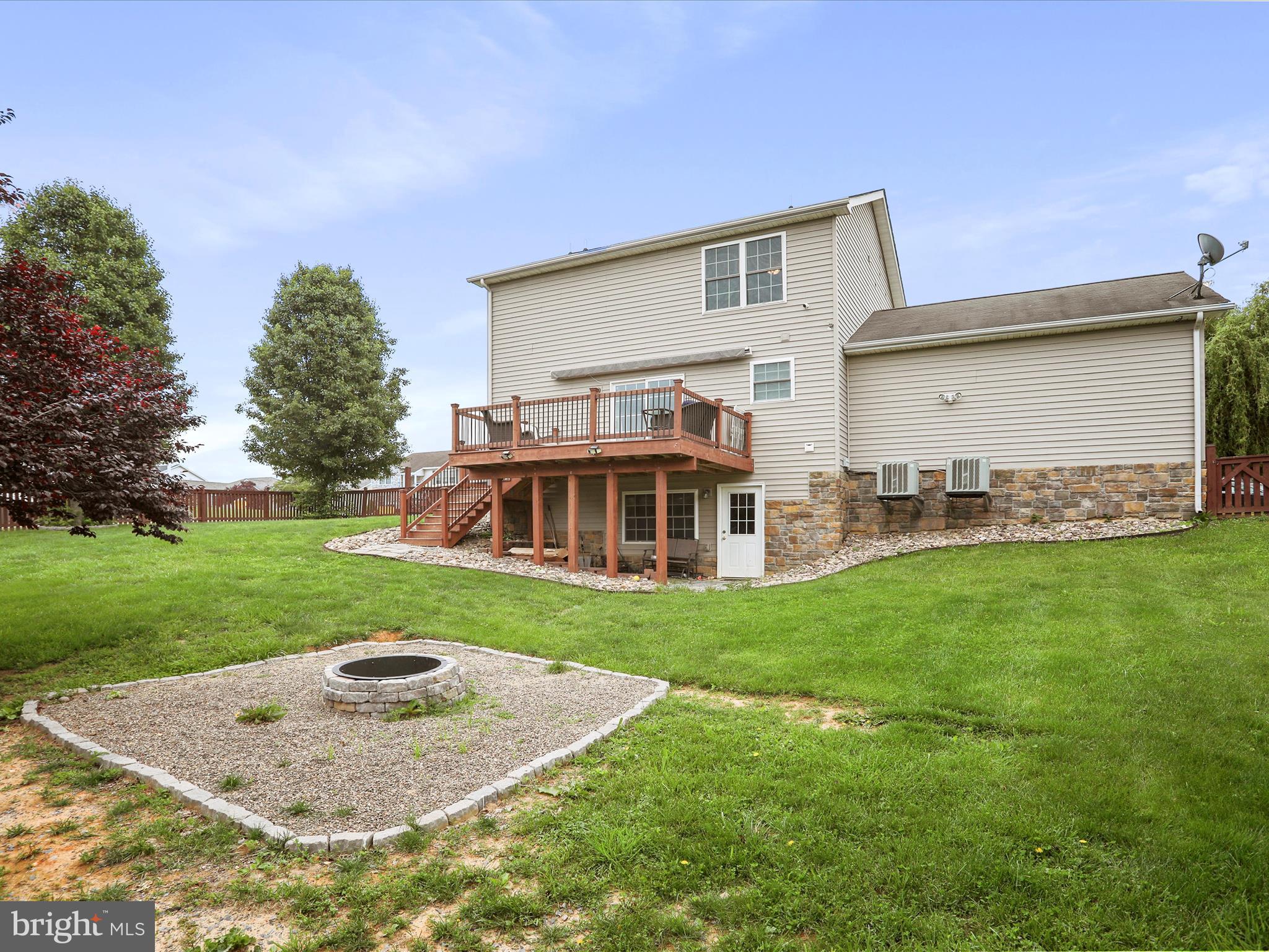 RED HILL - Residential