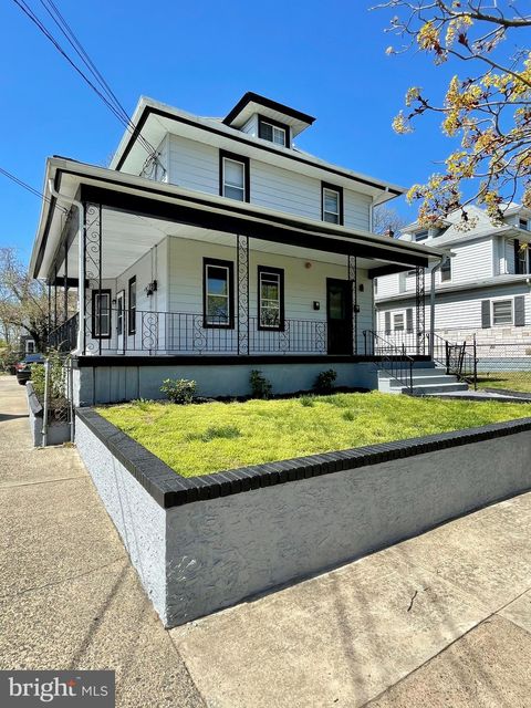 19 N LANE AVENUE 1 GLOUCESTER CITY NJ 08030