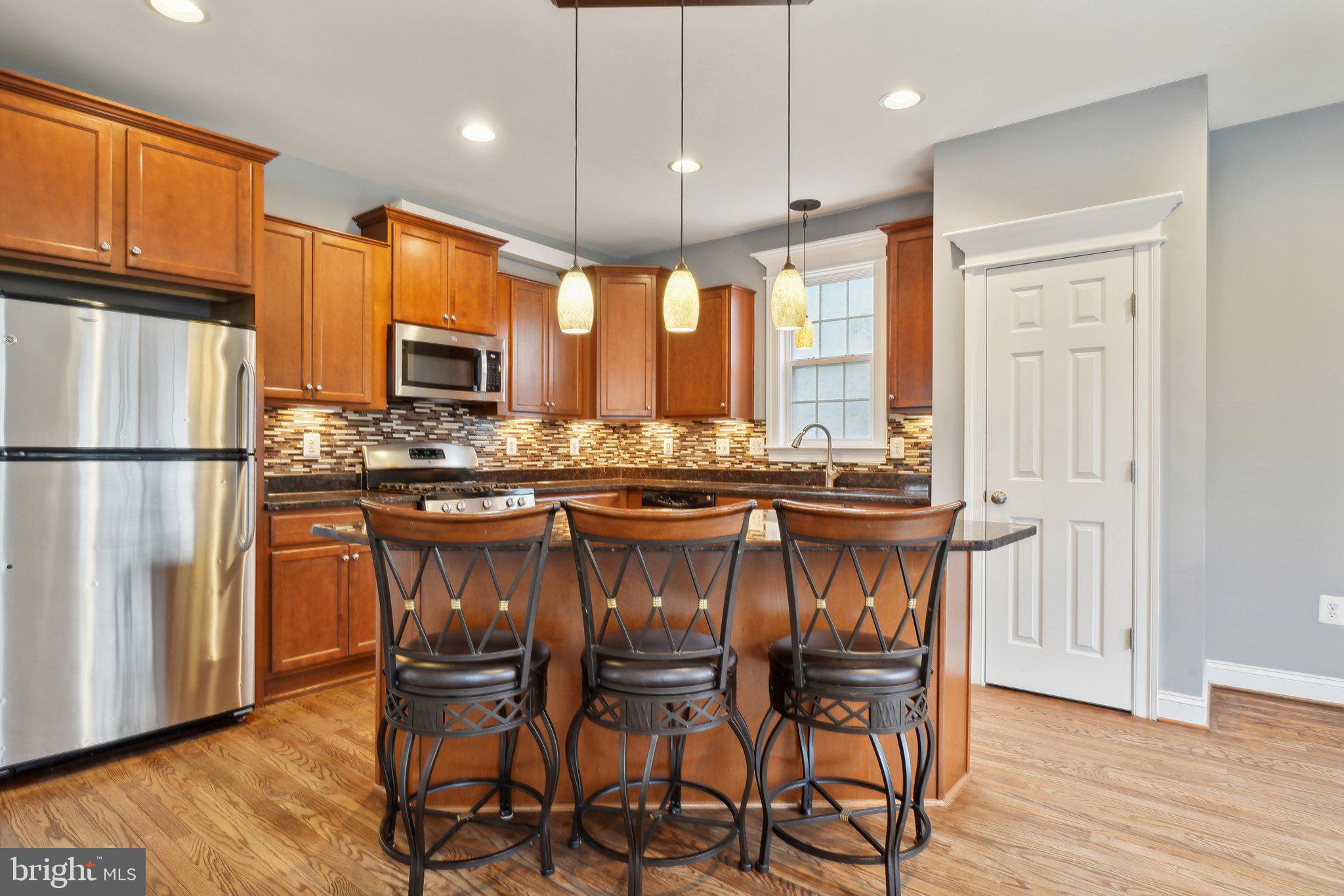 UNIVERSITY VILLAGE - Residential