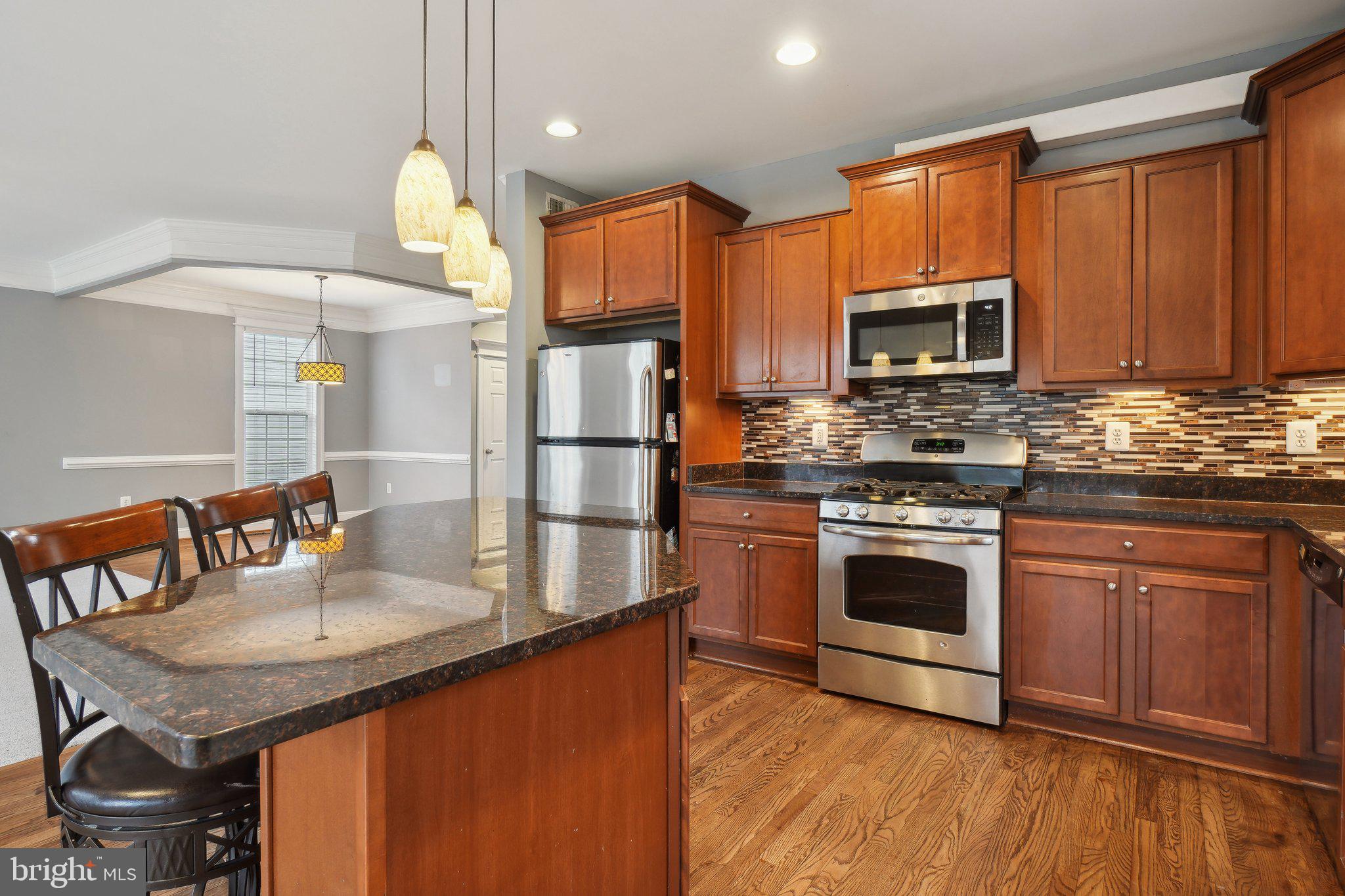 UNIVERSITY VILLAGE - Residential