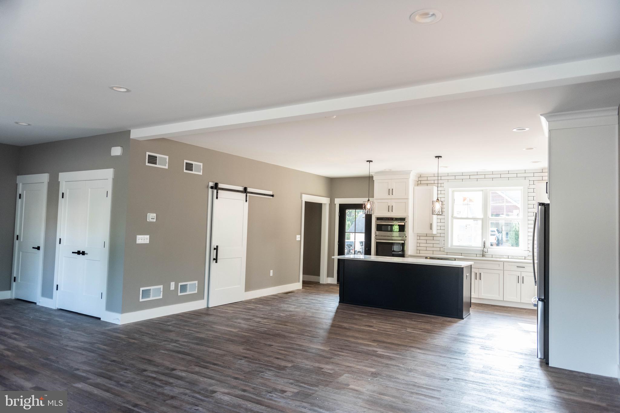 HERSHEY VILLAGE - Residential