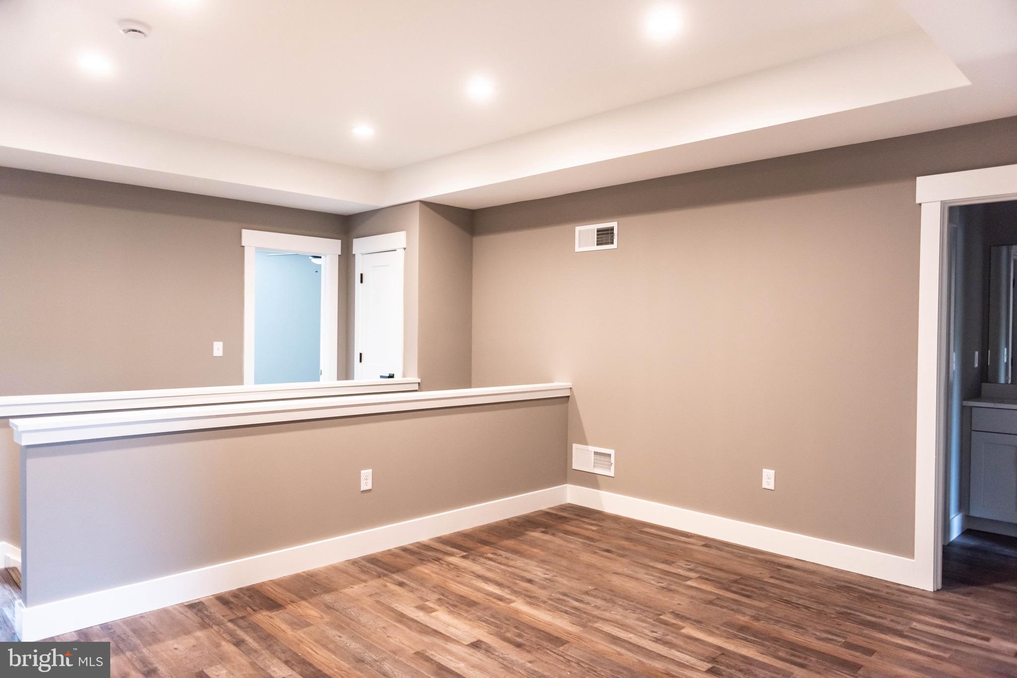 HERSHEY VILLAGE - Residential