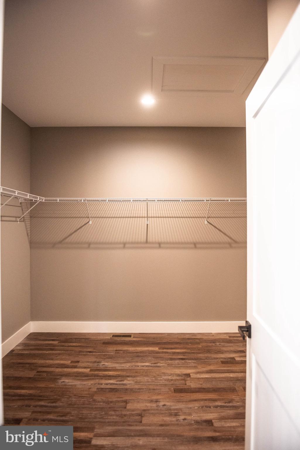 HERSHEY VILLAGE - Residential