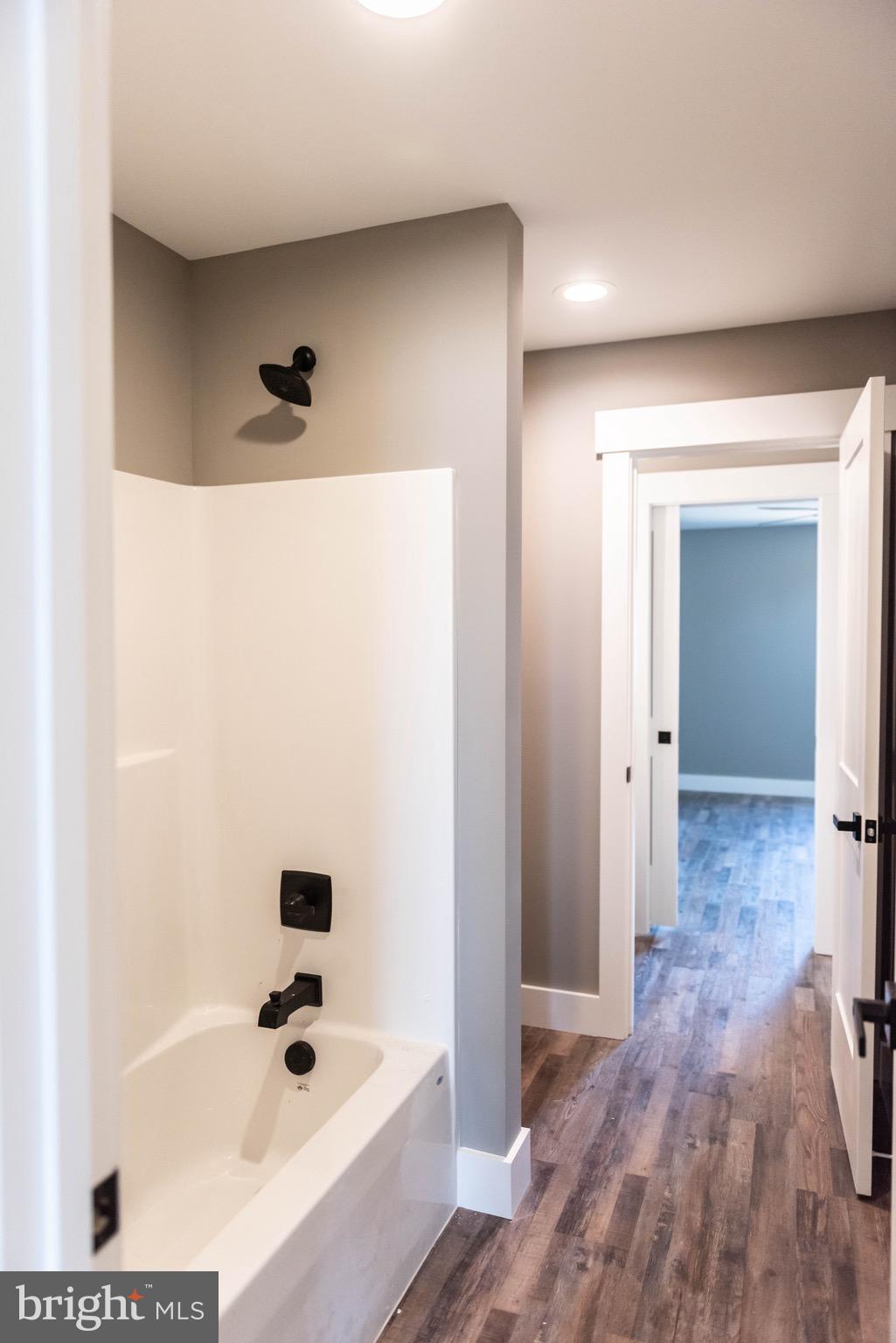 HERSHEY VILLAGE - Residential