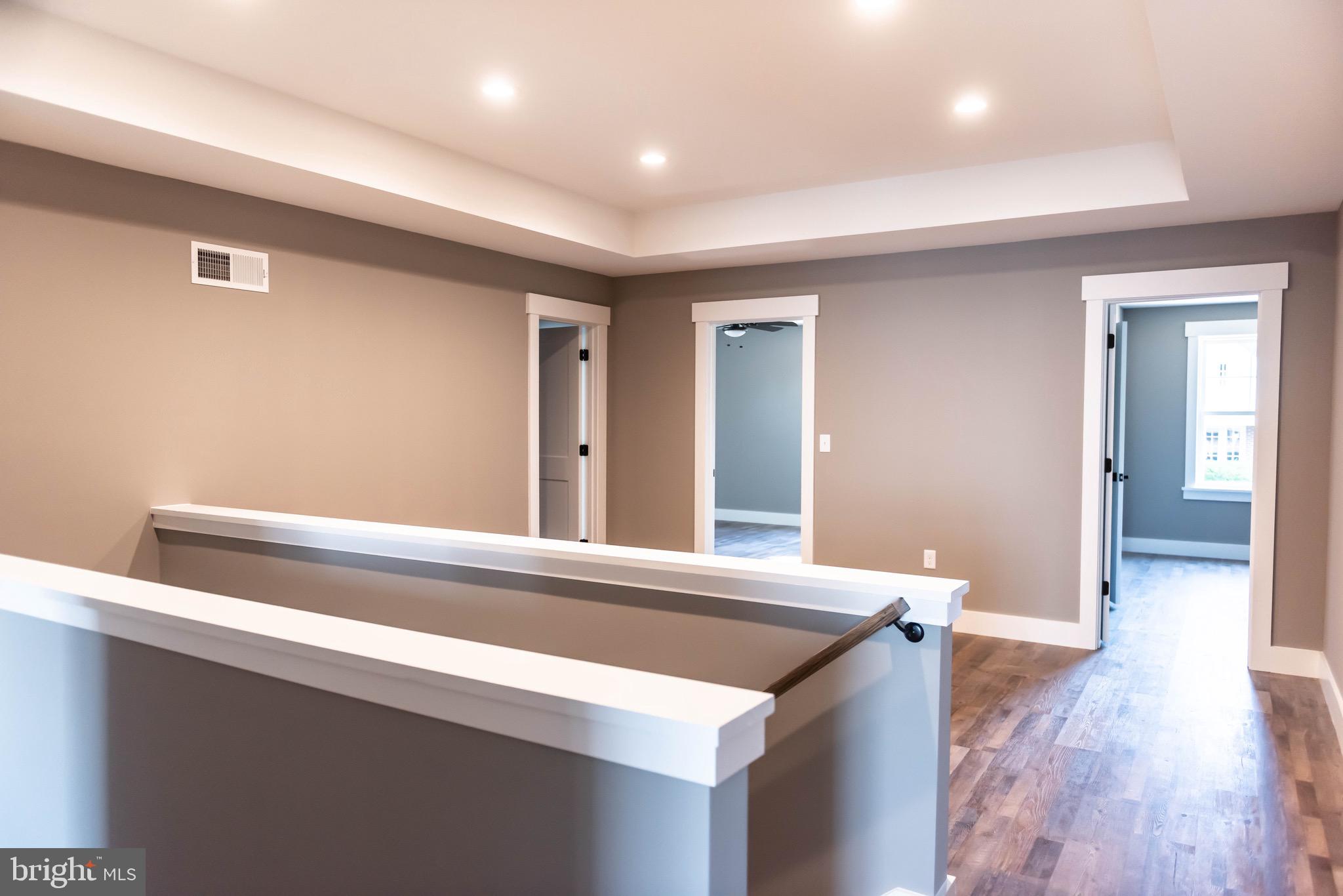 HERSHEY VILLAGE - Residential