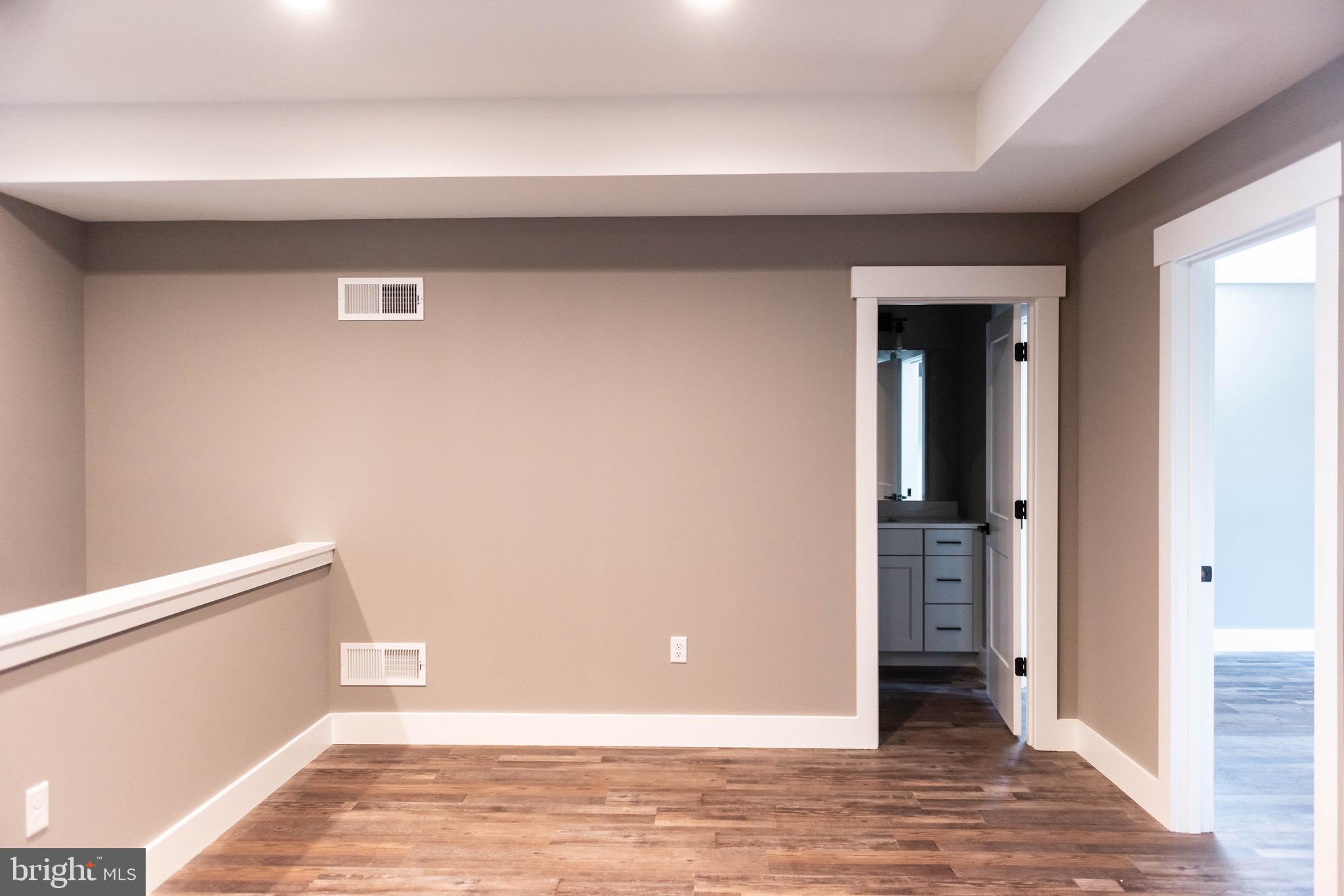 HERSHEY VILLAGE - Residential