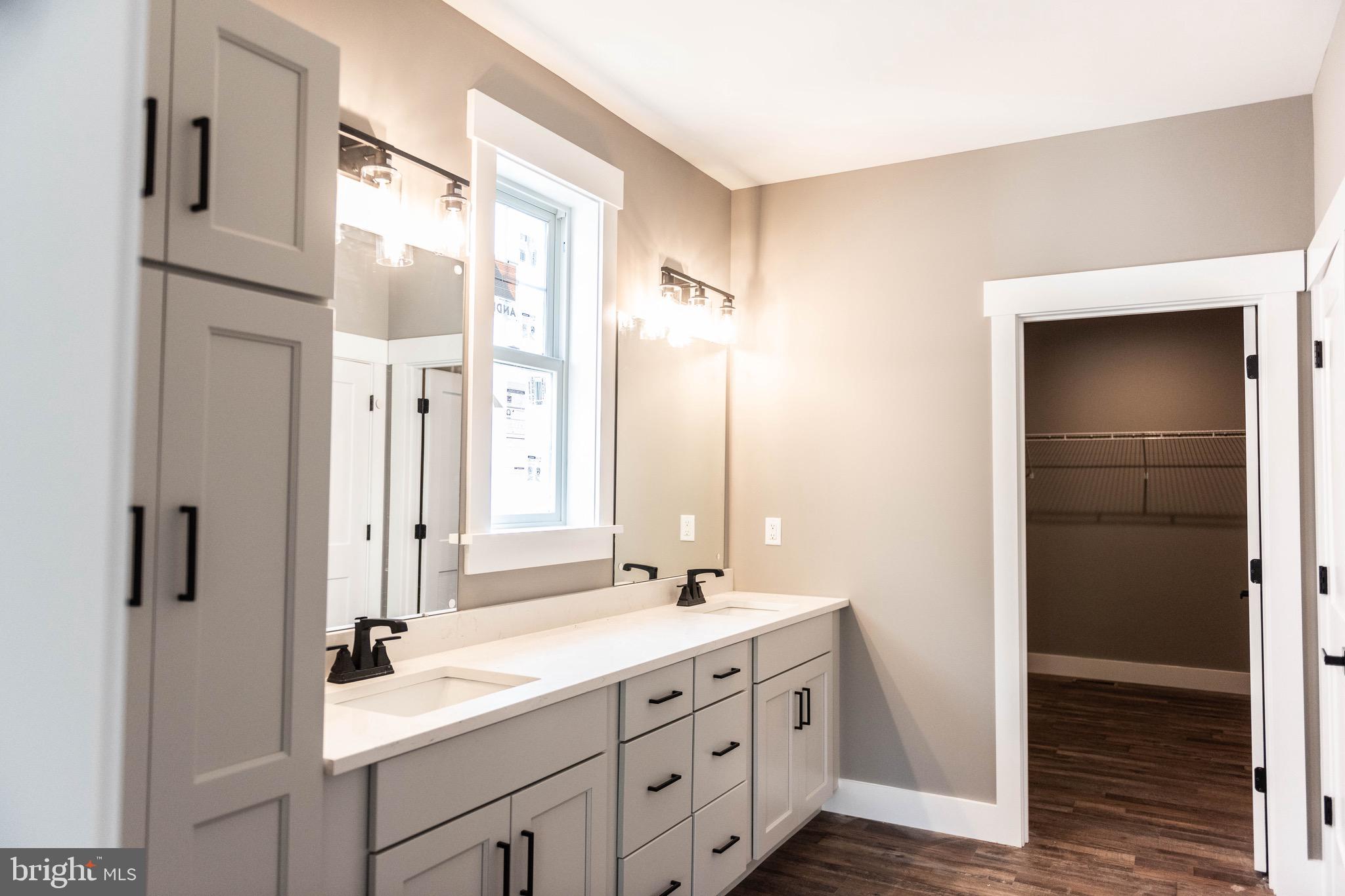 HERSHEY VILLAGE - Residential