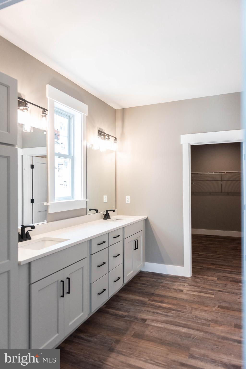 HERSHEY VILLAGE - Residential