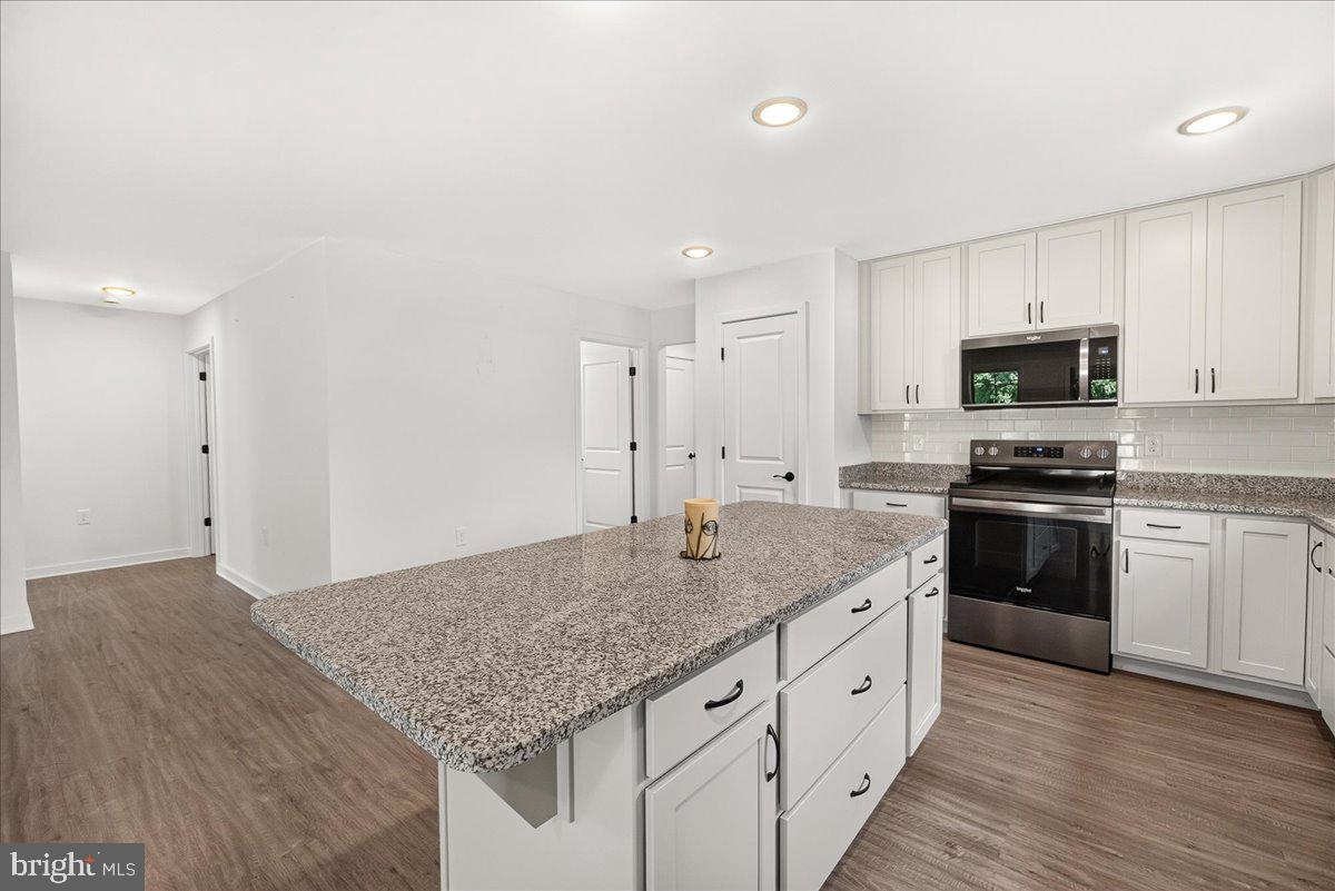15 GRAINFIELD COURT