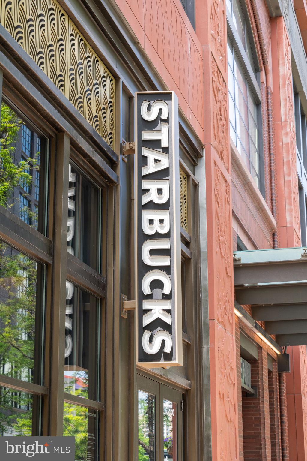 ROCKVILLE OUTSIDE - Land