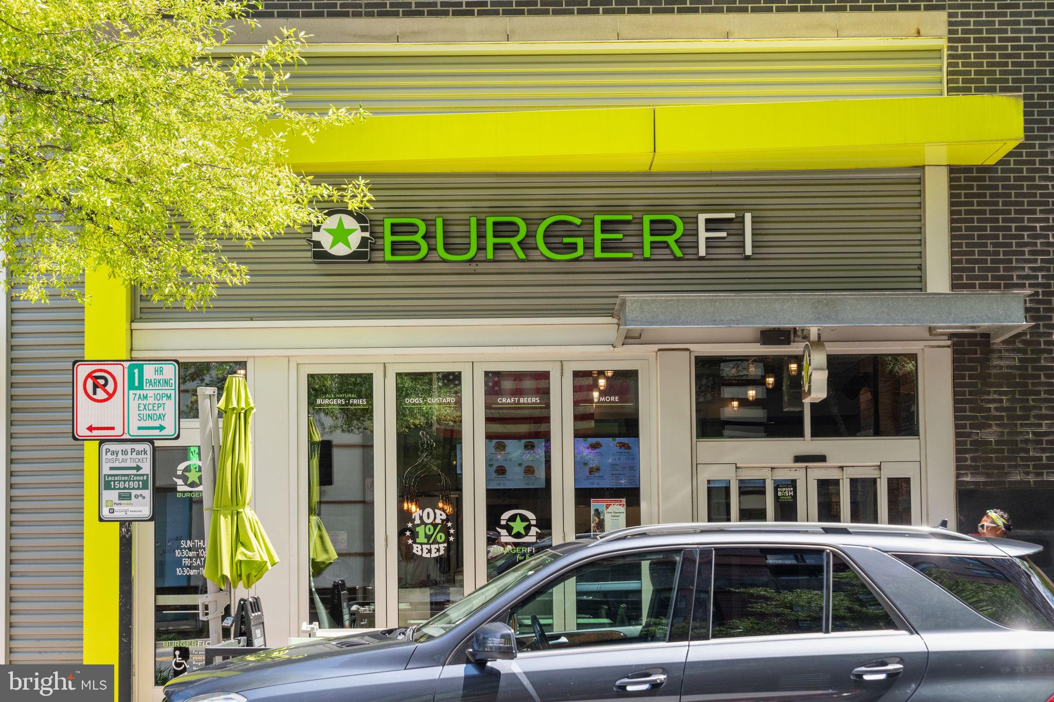 ROCKVILLE OUTSIDE - Land