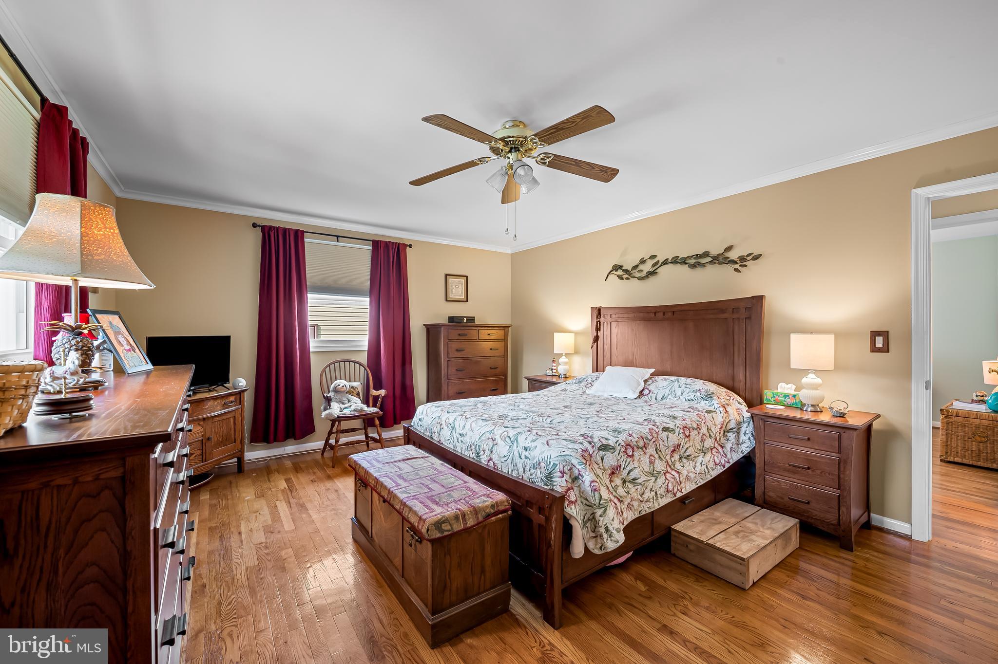 YORK MANOR - Residential