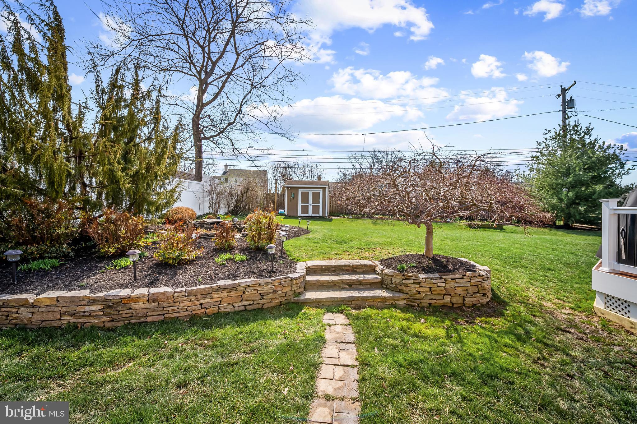 YORK MANOR - Residential