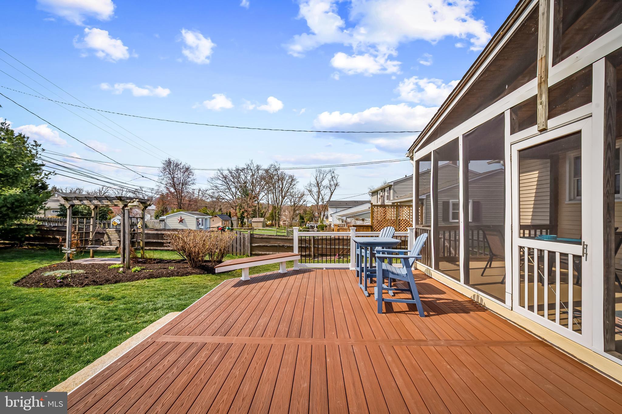 YORK MANOR - Residential