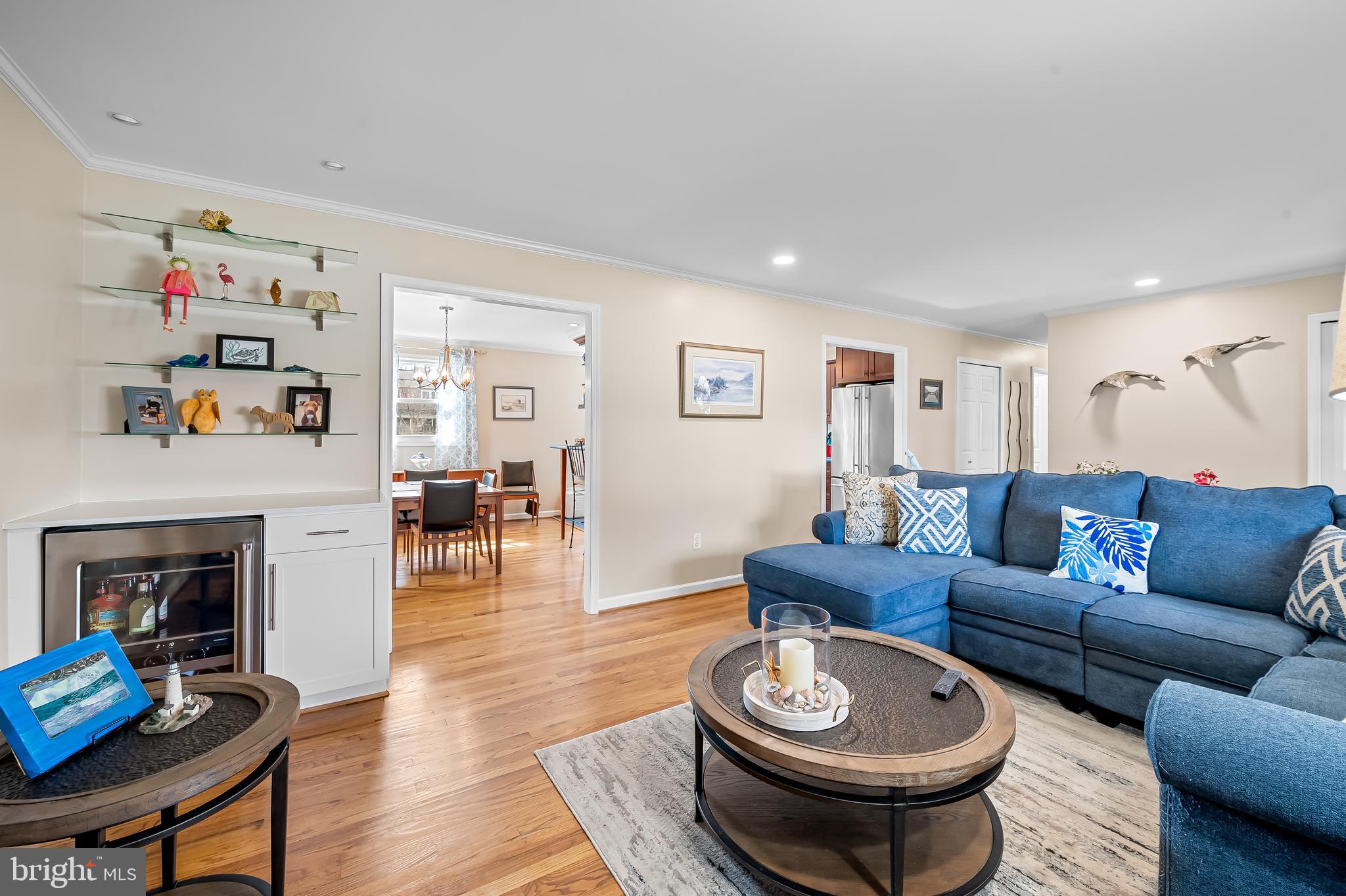 YORK MANOR - Residential