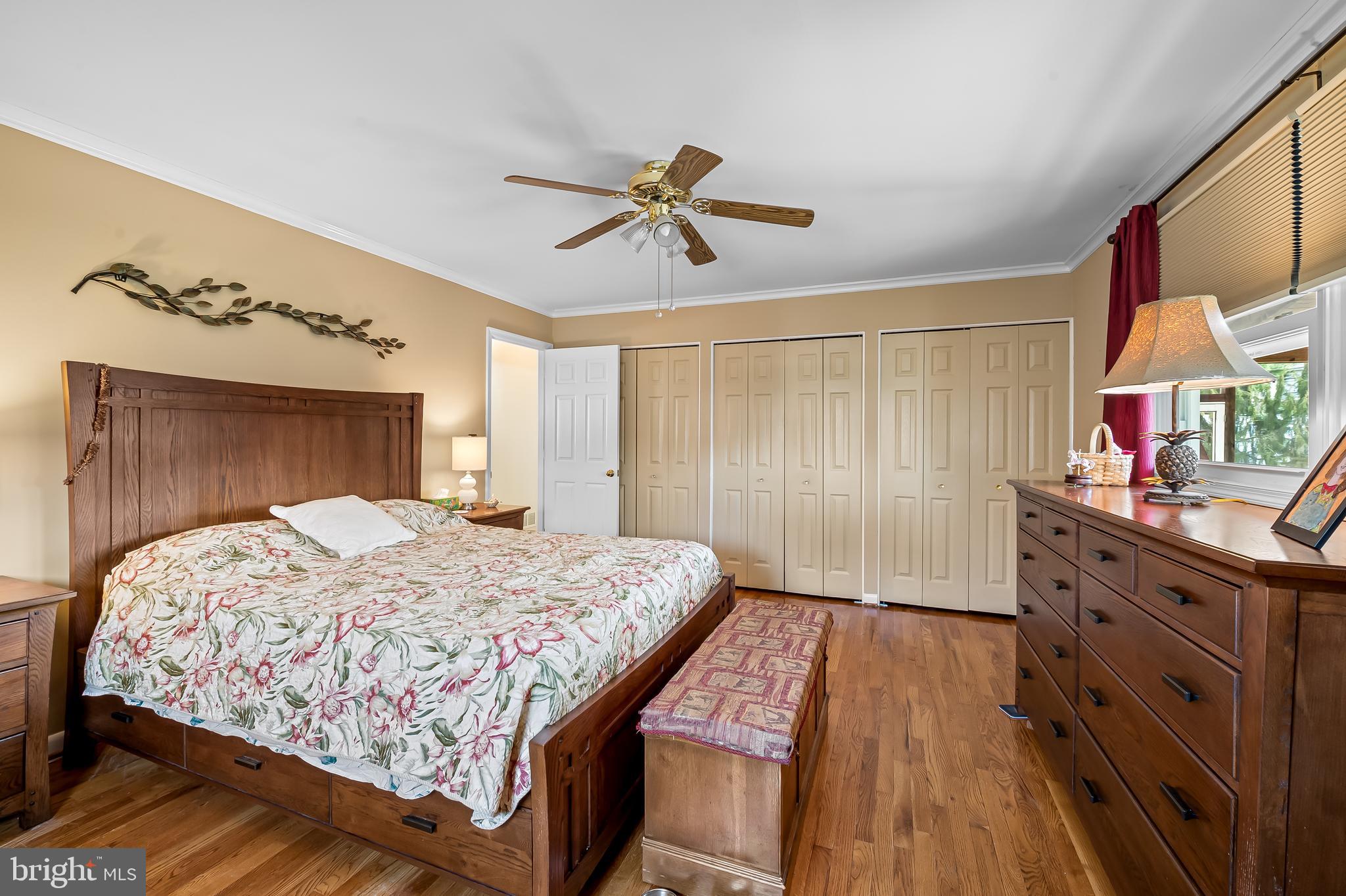 YORK MANOR - Residential