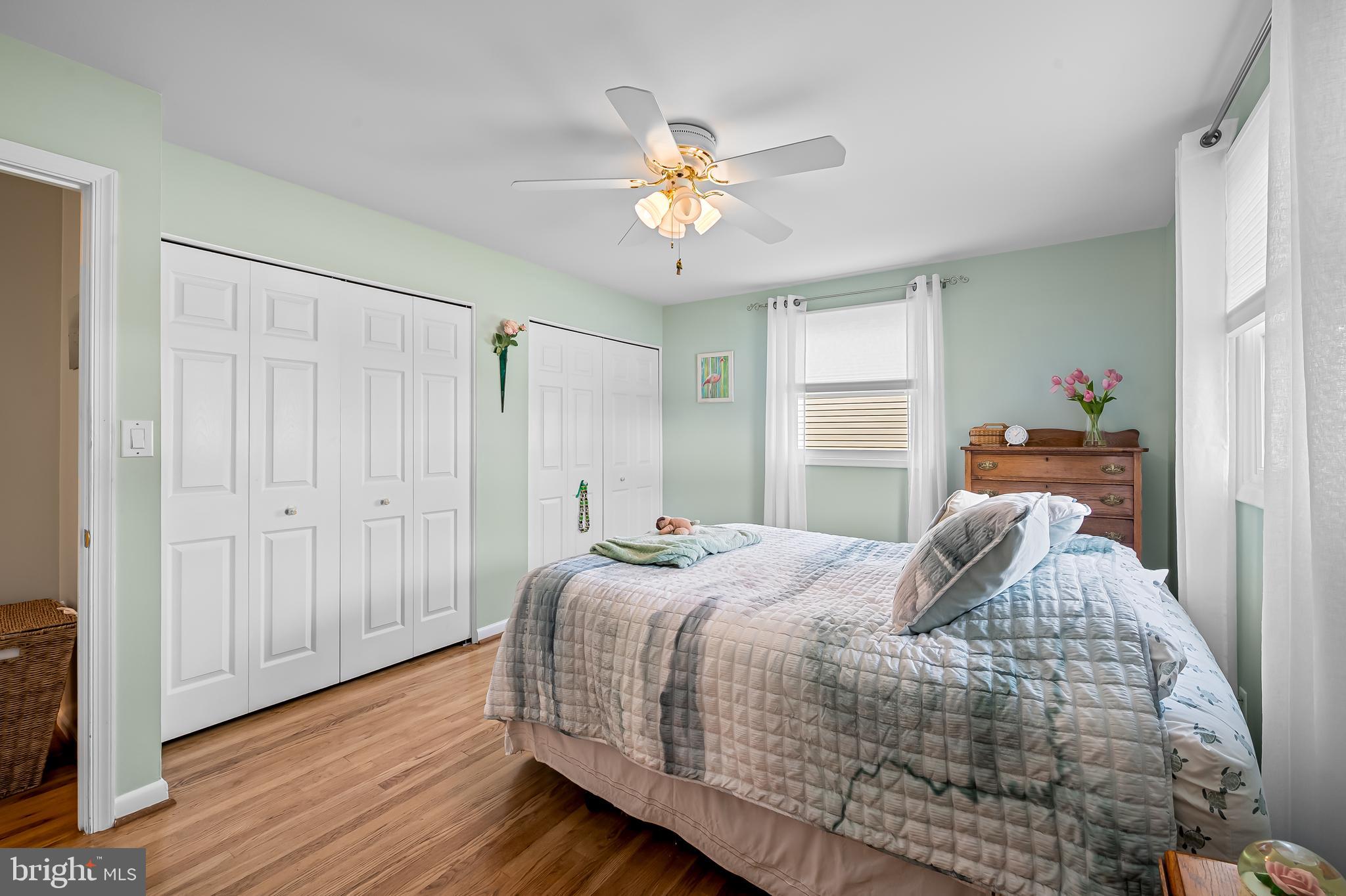 YORK MANOR - Residential