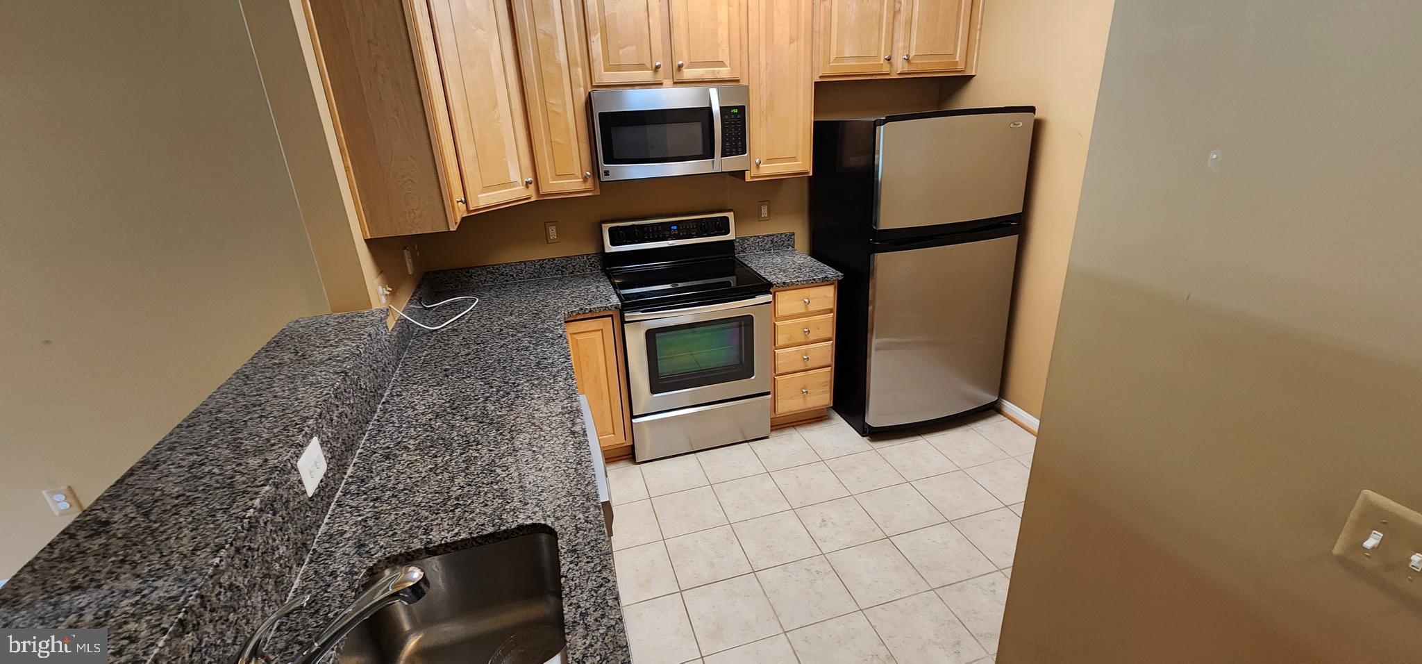 HIGHLANDS AT QUARRY LAKE - Residential Lease