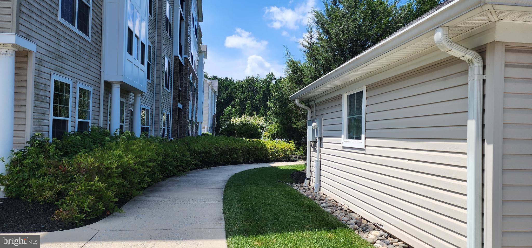 HIGHLANDS AT QUARRY LAKE - Residential Lease