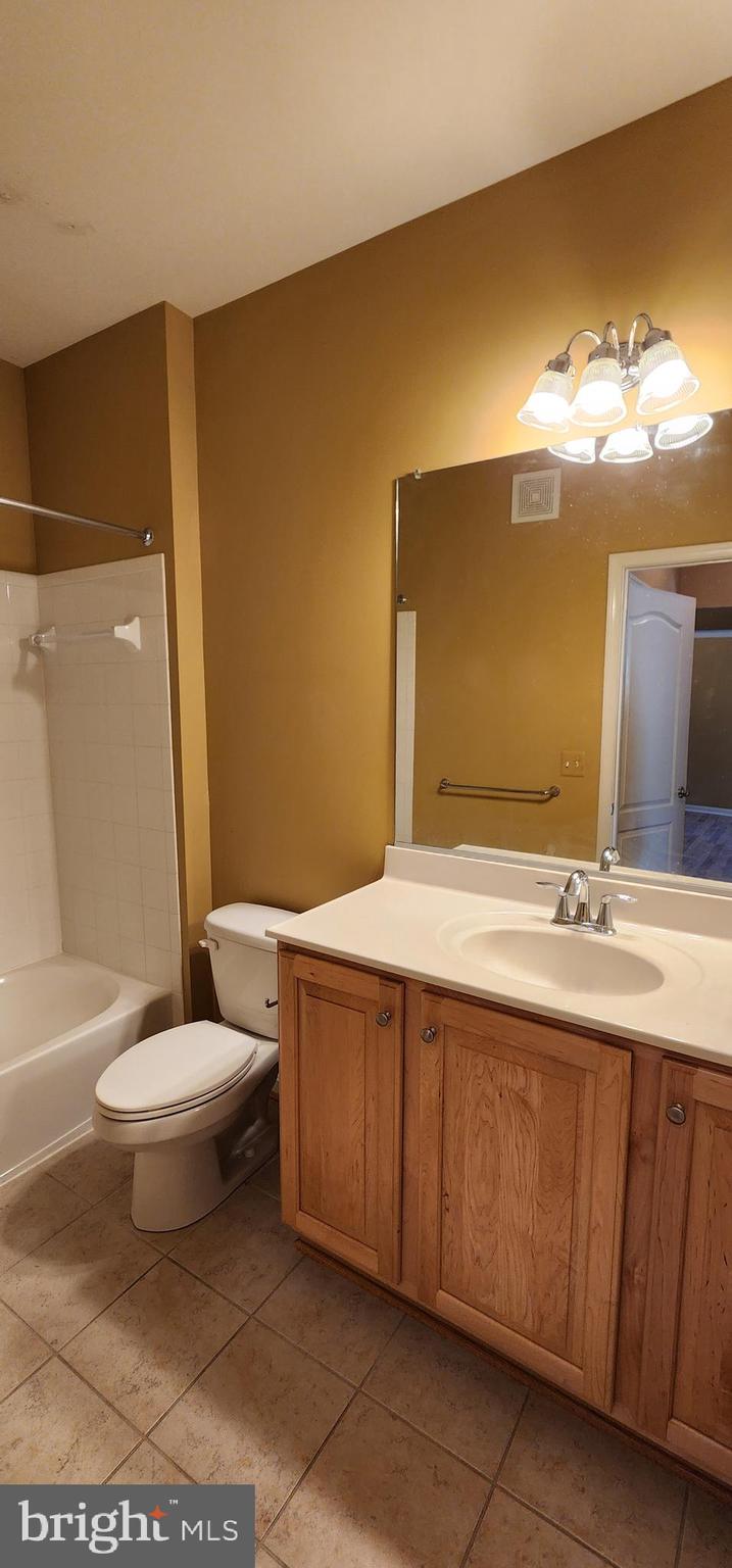 HIGHLANDS AT QUARRY LAKE - Residential Lease