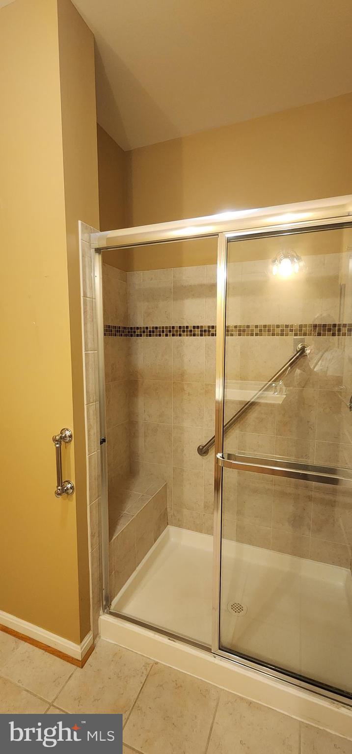 HIGHLANDS AT QUARRY LAKE - Residential Lease