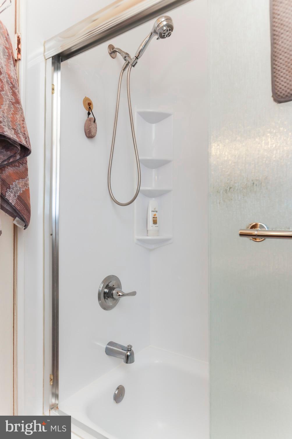 BROOKSHIRE - Residential