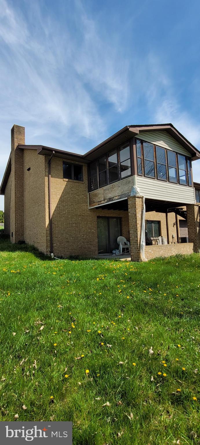 MOUNTAIN VIEW ACRES - Residential