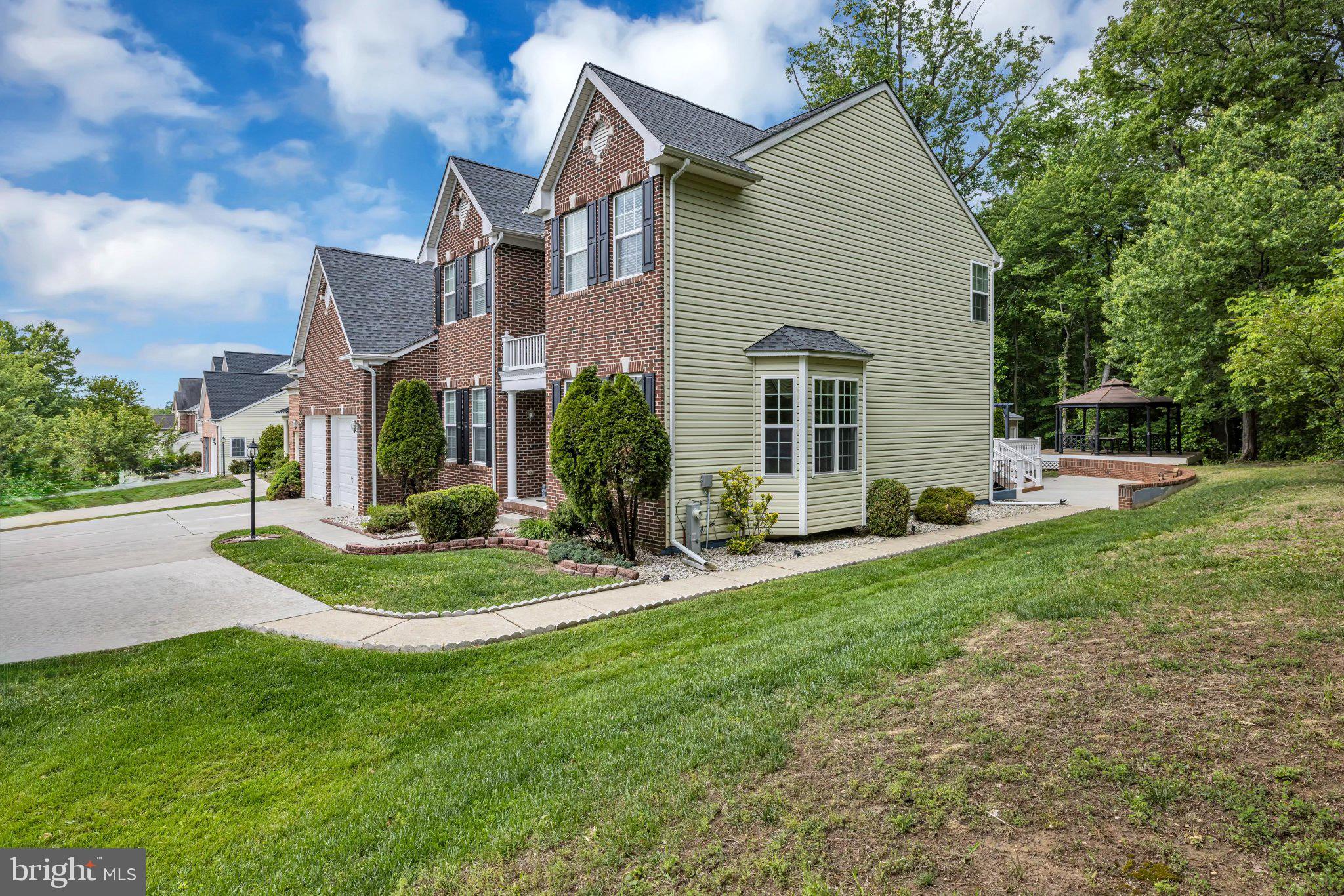 CEDAR LANE FARMS - Residential