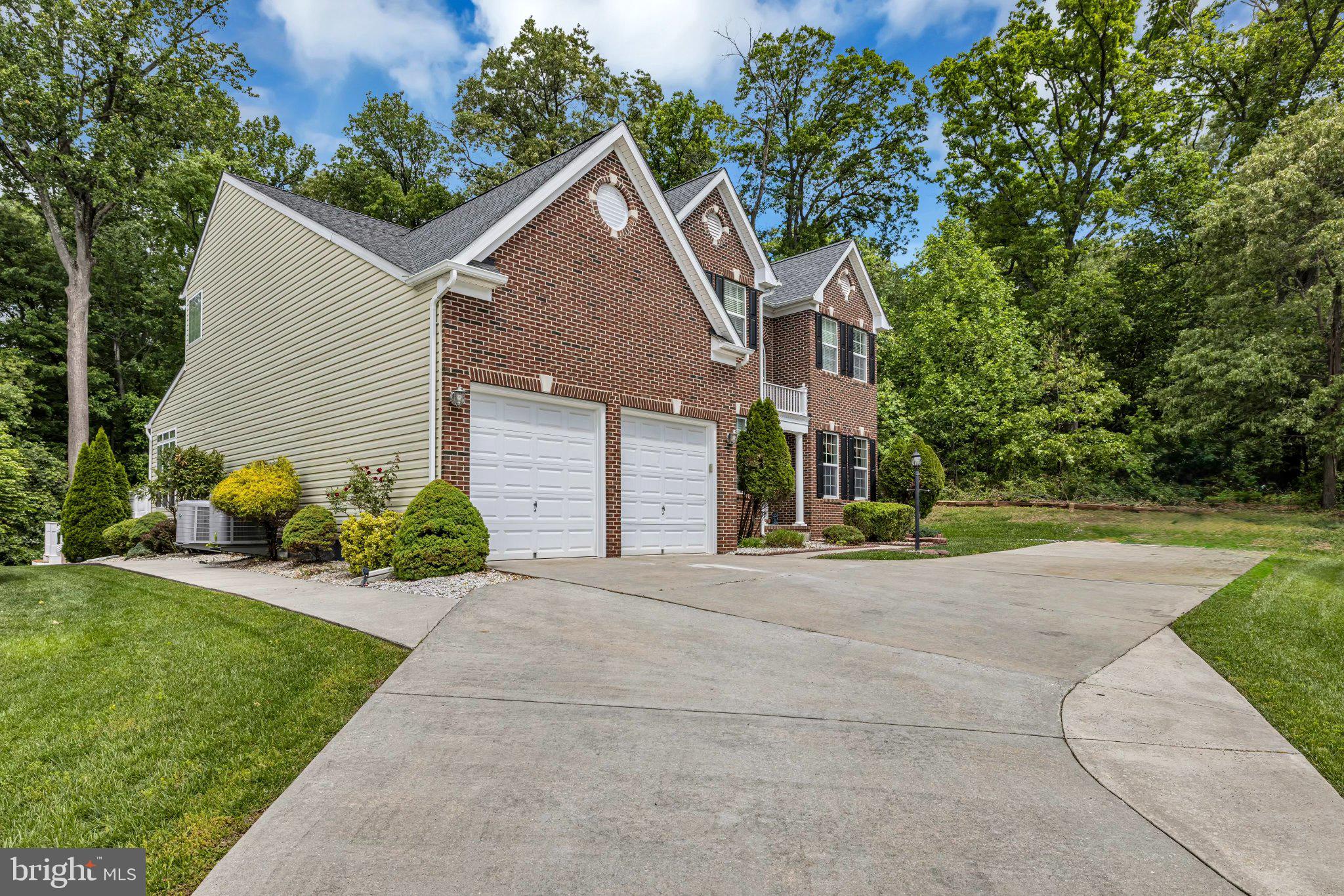 CEDAR LANE FARMS - Residential