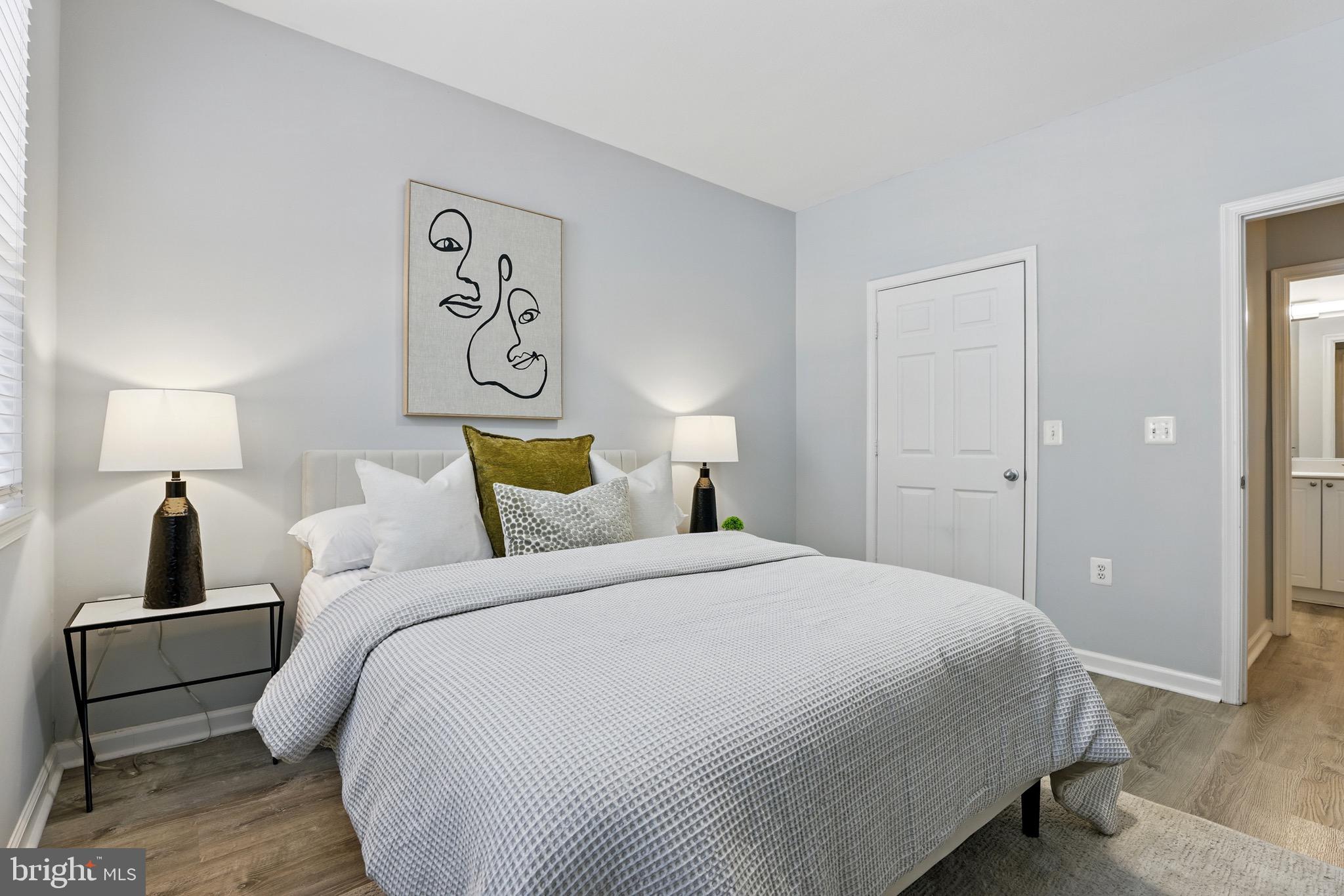 MARQUIS AT VIENNA STATION - Residential