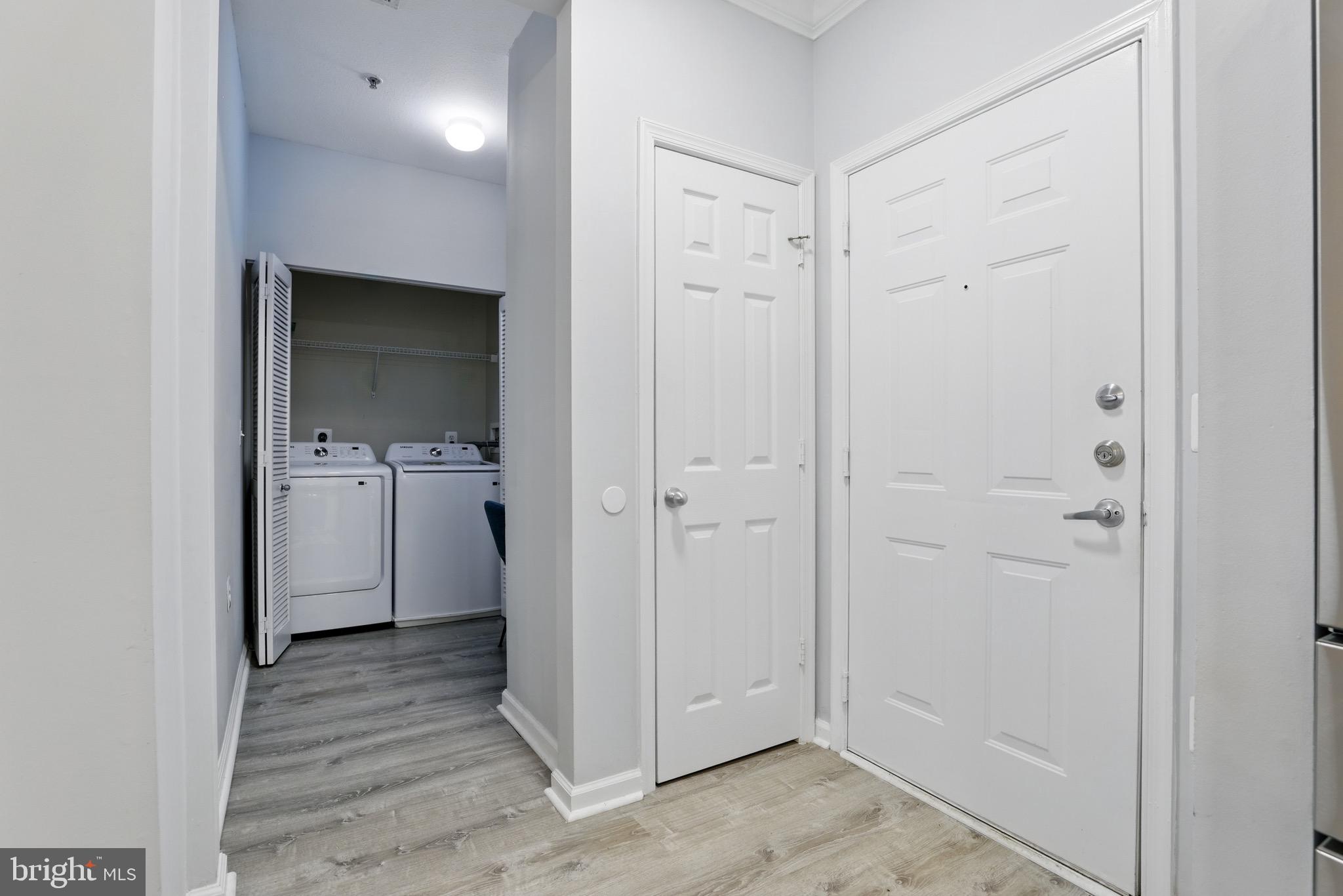 MARQUIS AT VIENNA STATION - Residential