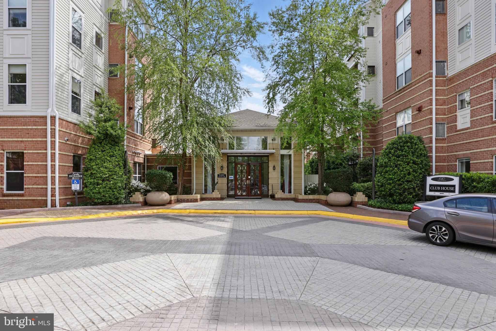 MARQUIS AT VIENNA STATION - Residential