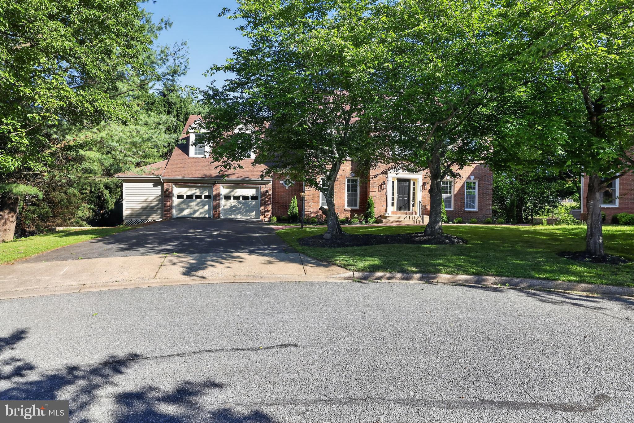 11 ARGOSY COURT