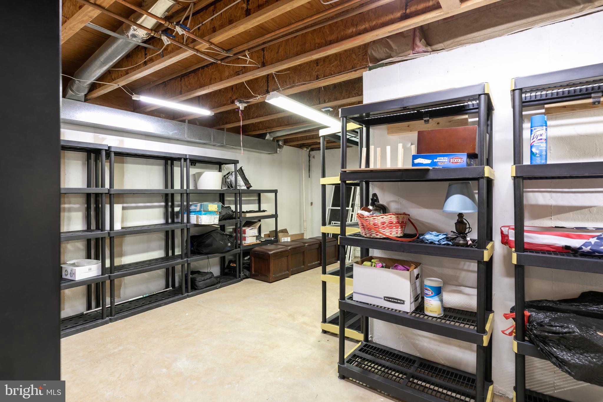 RESTON - Residential Lease