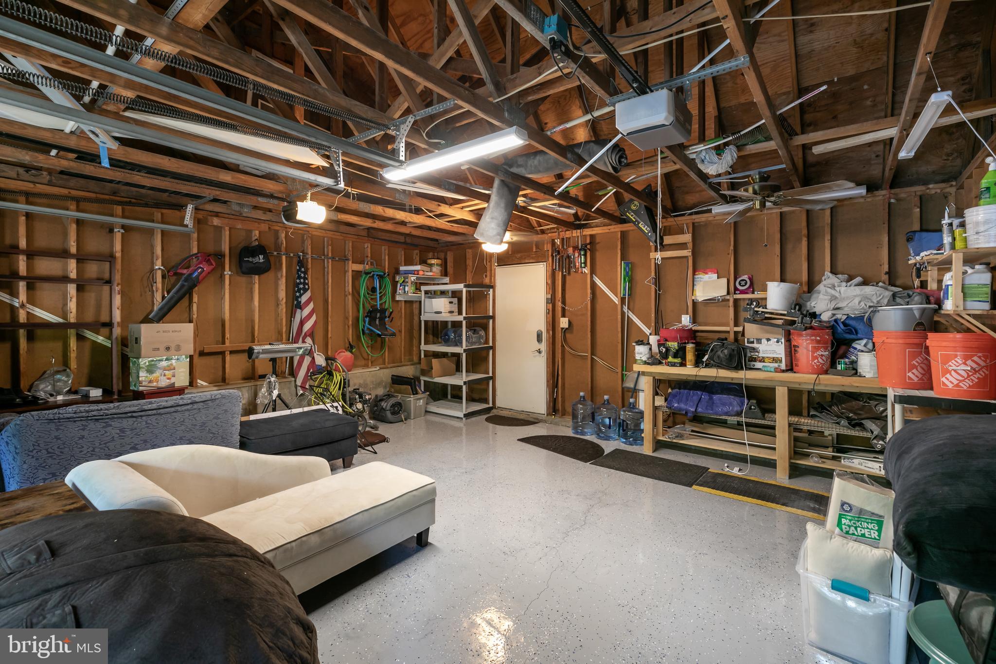 RESTON - Residential Lease